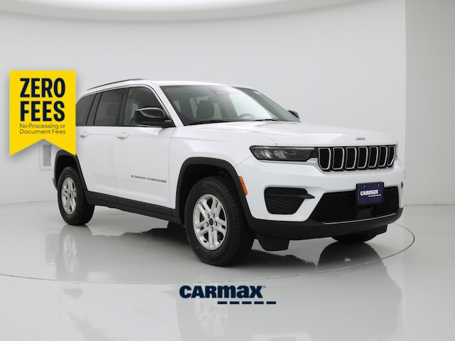 White 2023 Jeep Grand Cherokee Laredo 4WD SUV / Crossover Four-Wheel Drive Automatic