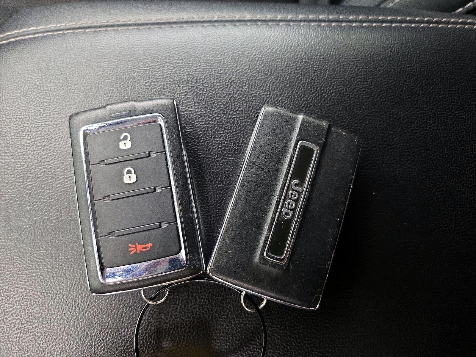 2023 Jeep Grand Cherokee Laredo - Photo 23