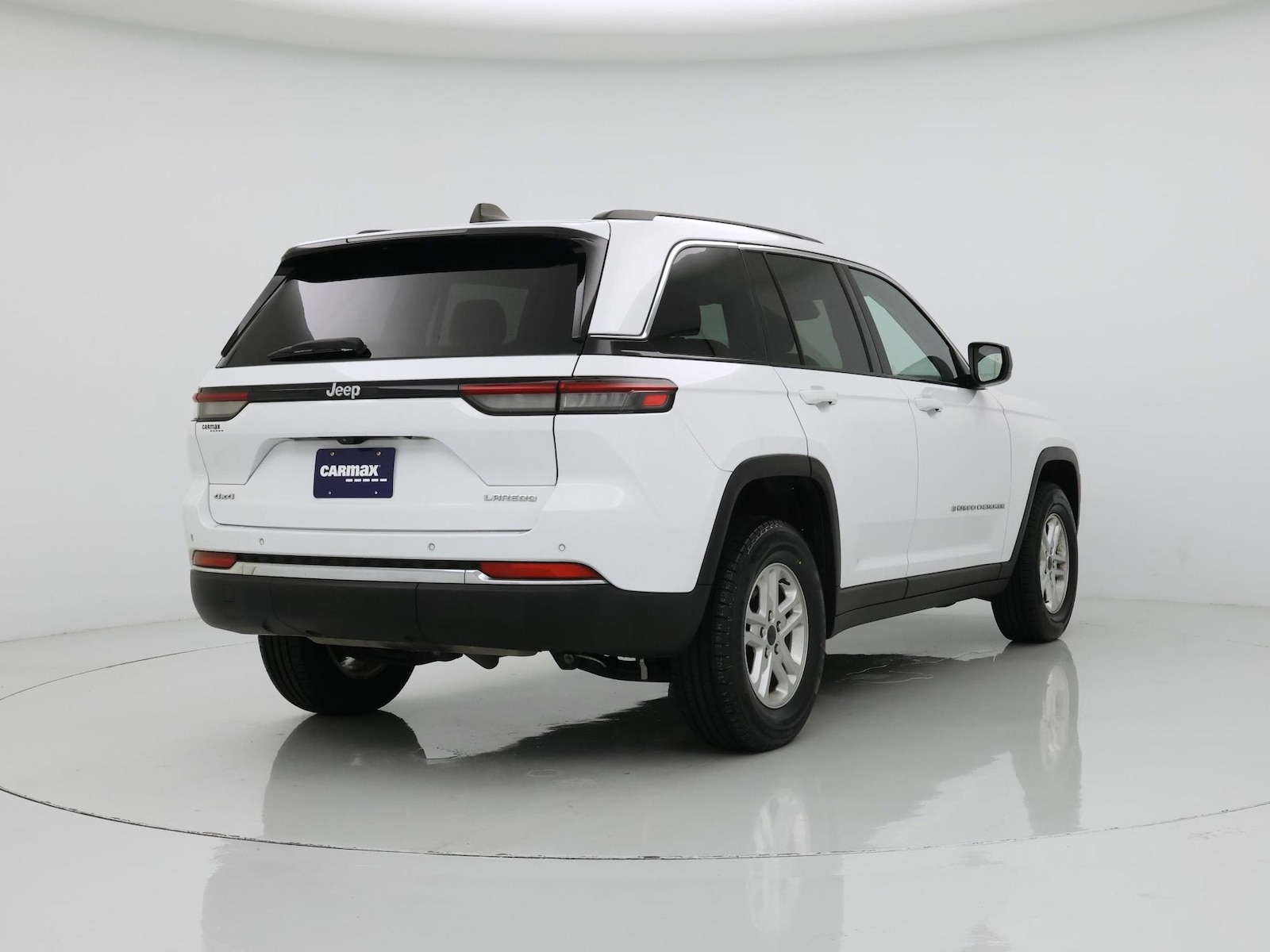 2023 Jeep Grand Cherokee Laredo - Photo 9