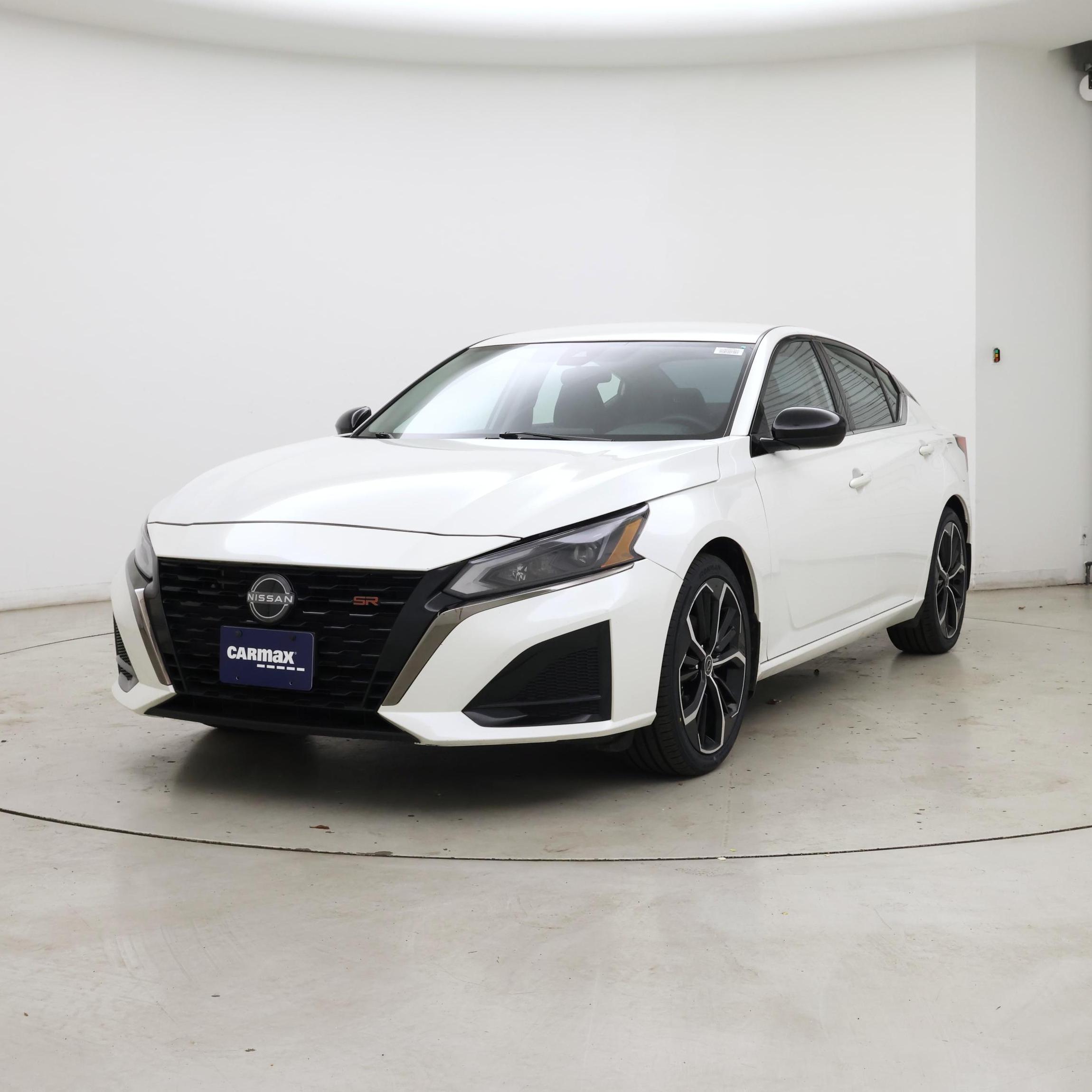 Thumbnail: 2023 Nissan Altima - 4