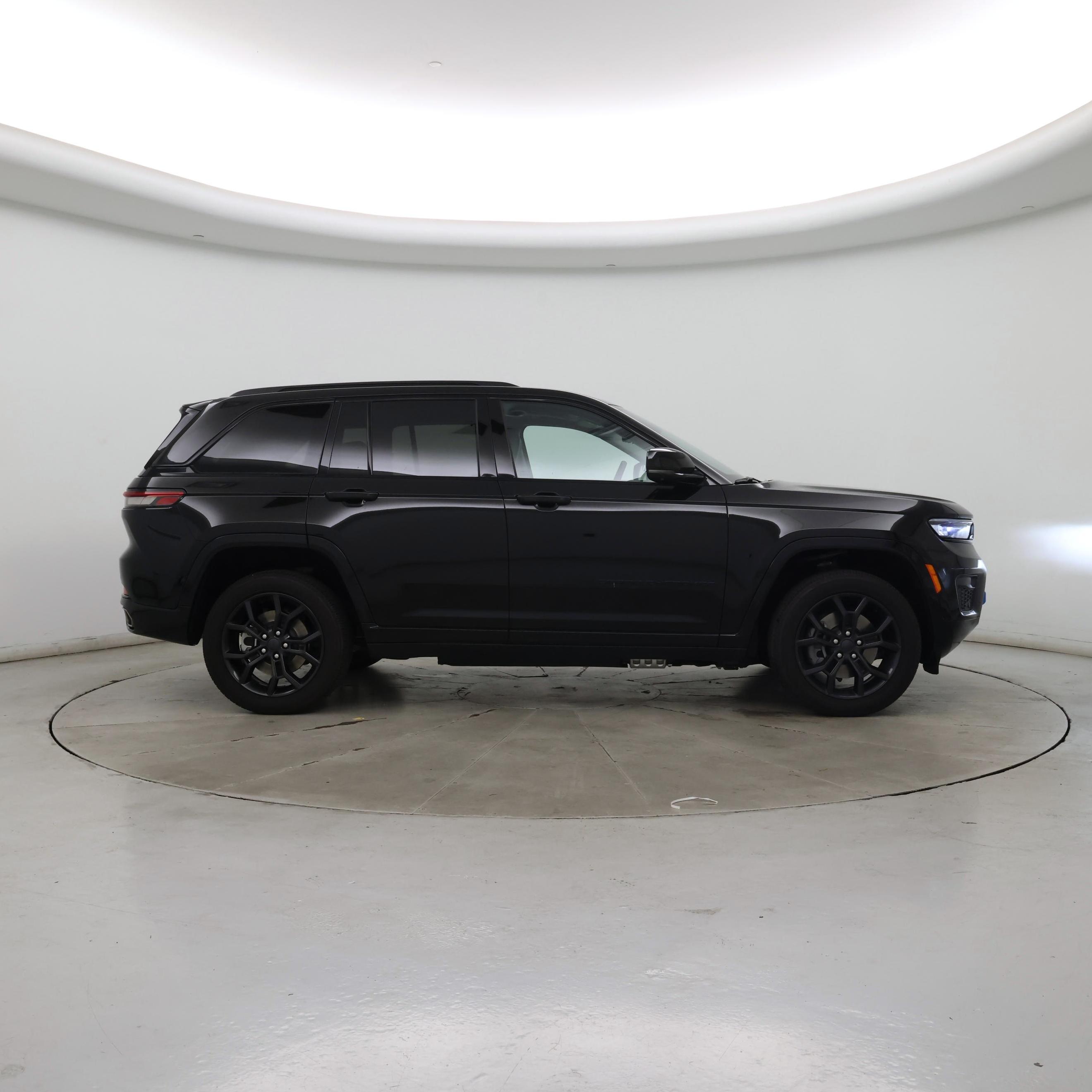 Thumbnail: 2024 Jeep Grand Cherokee - 7