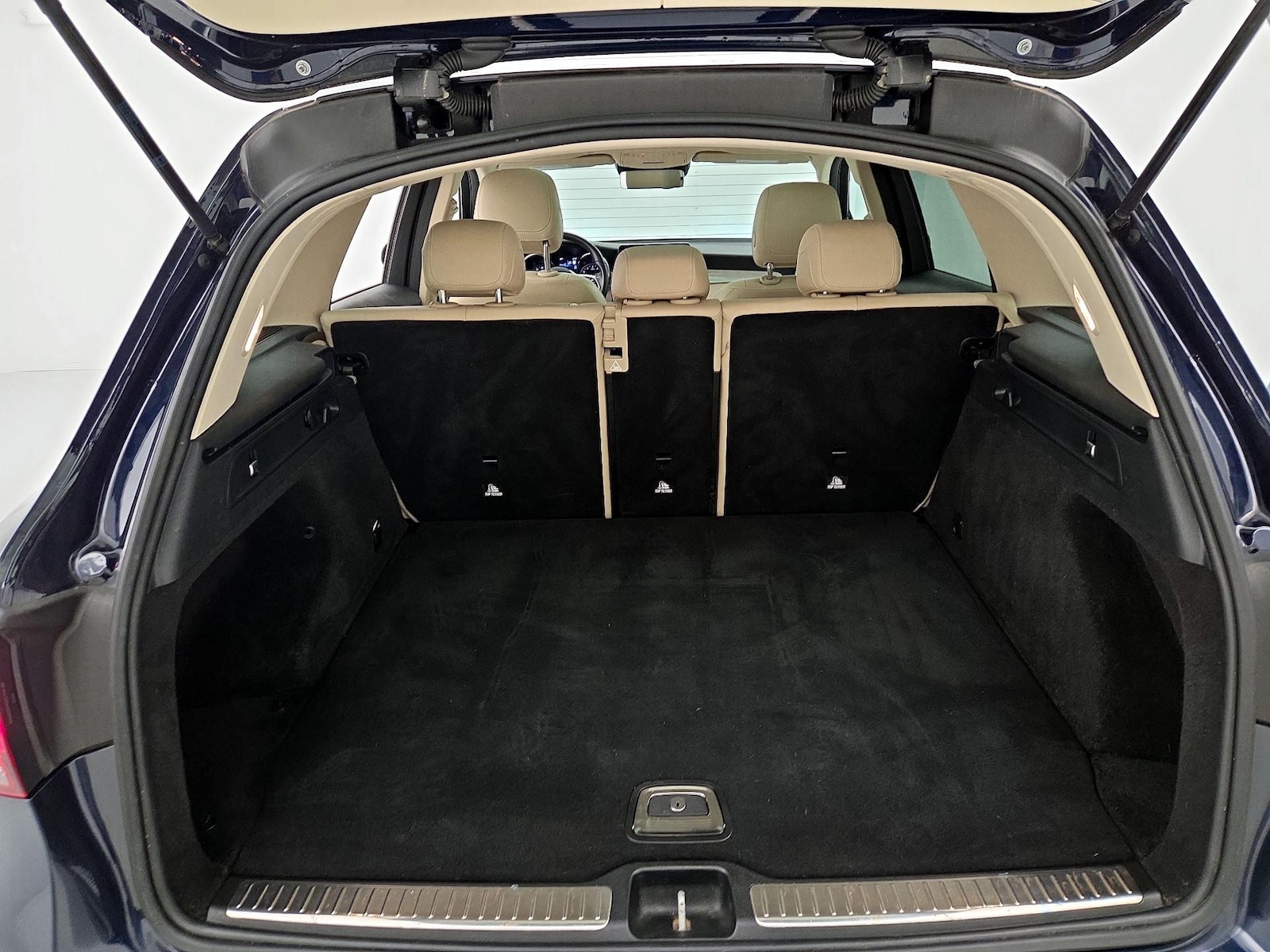2021 Mercedes-Benz GLC GLC300 - Photo 23