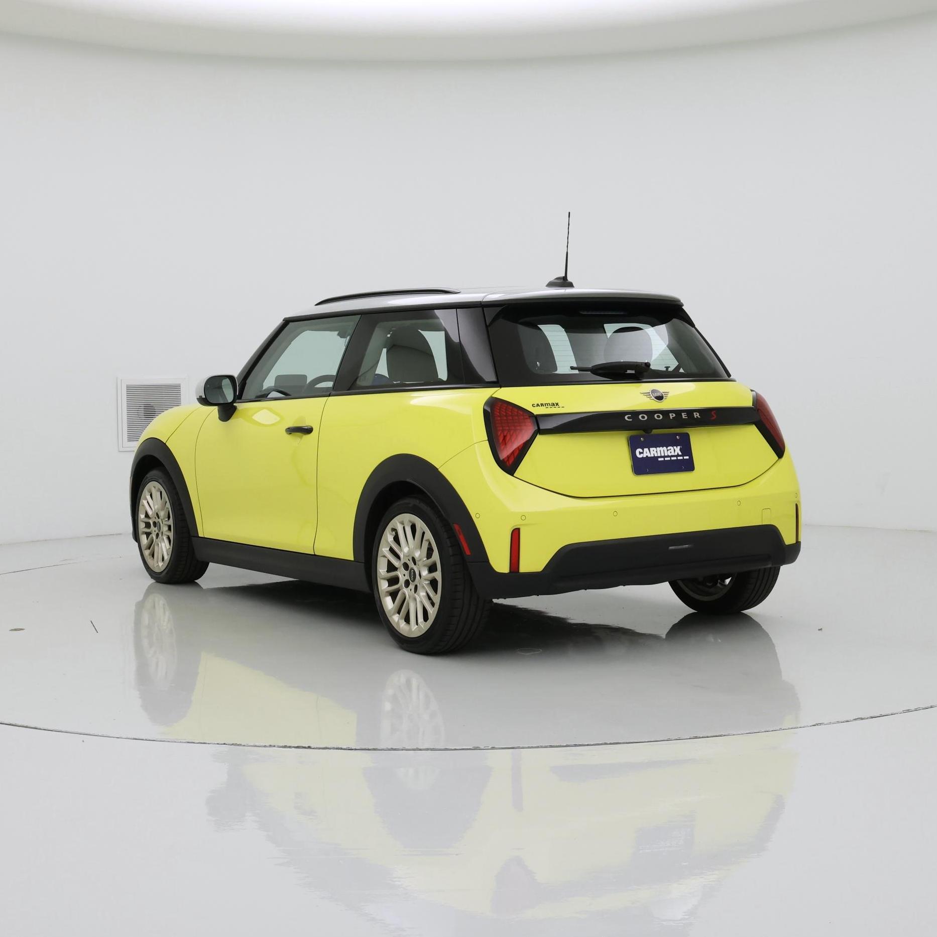 Thumbnail: 2025 MINI Cooper Hardtop - 2