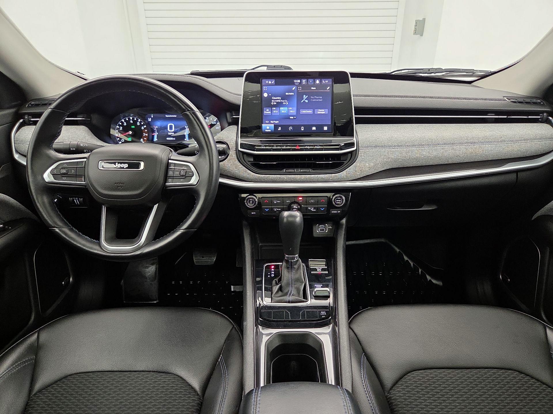 Thumbnail: 2022 Jeep Compass - 9