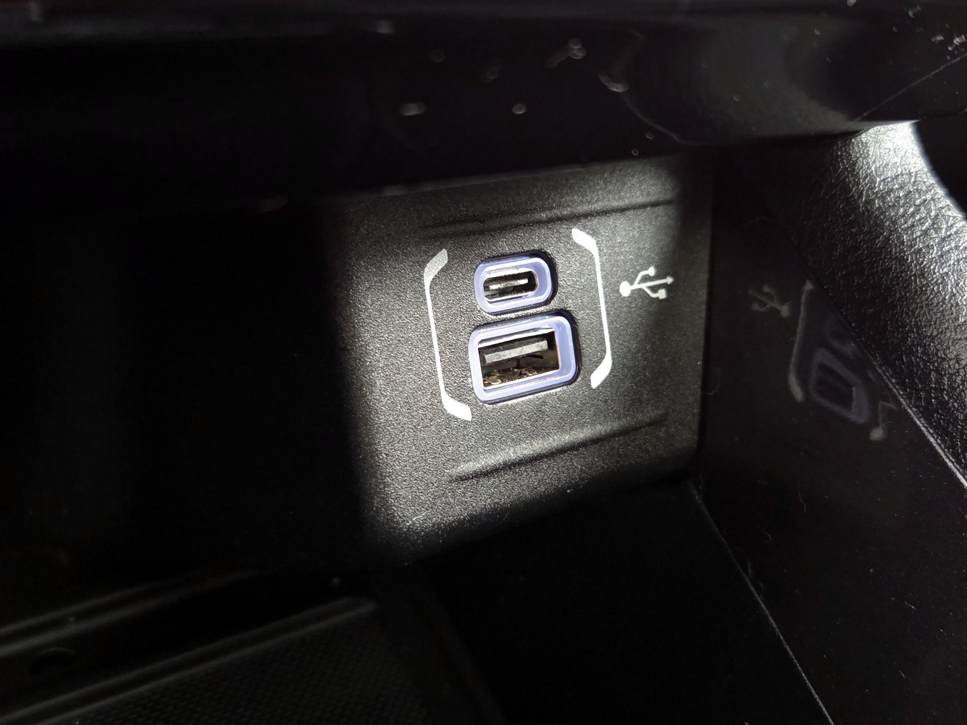 Thumbnail: 2022 Jeep Compass - 18