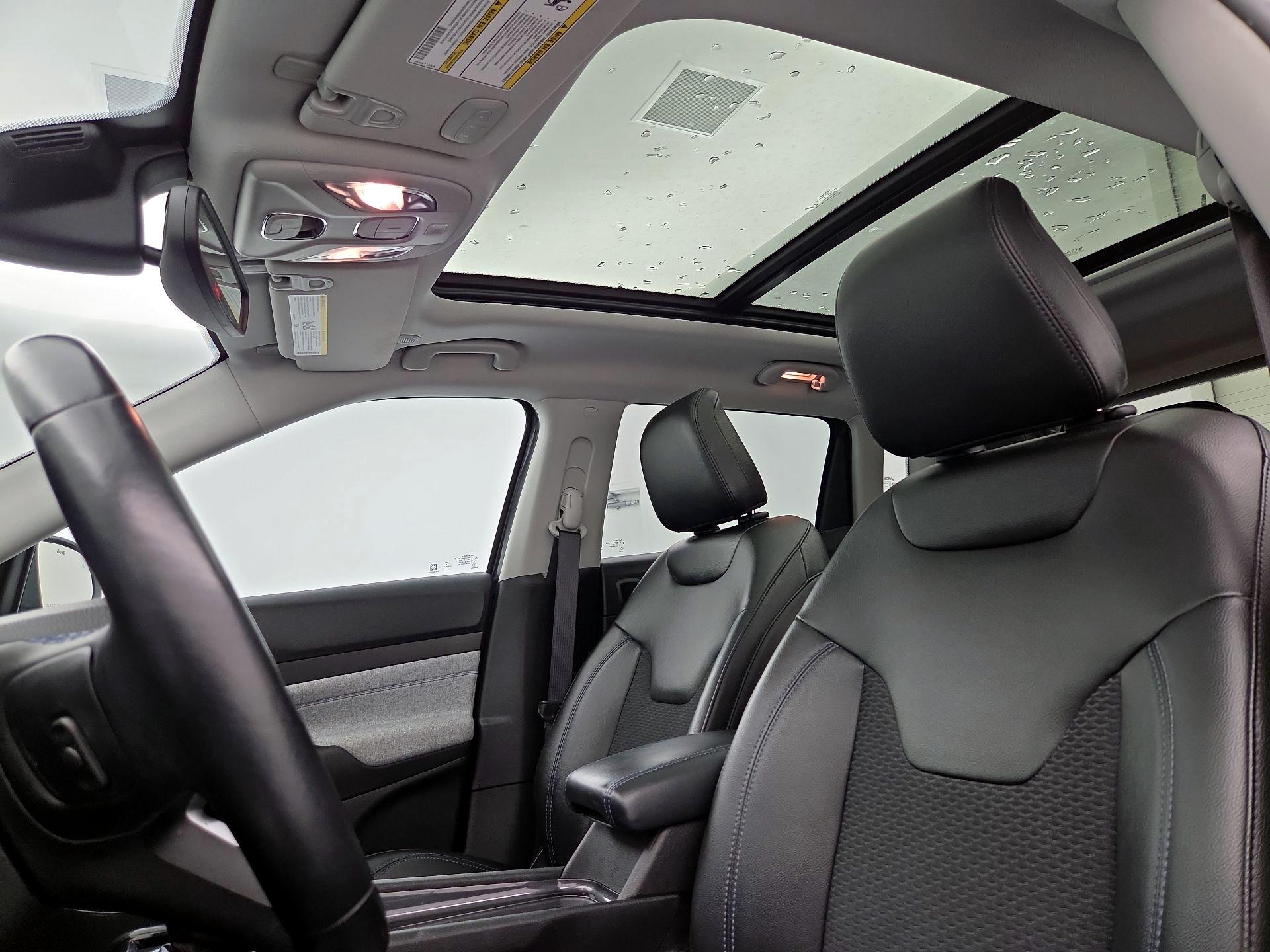 Thumbnail: 2022 Jeep Compass - 19