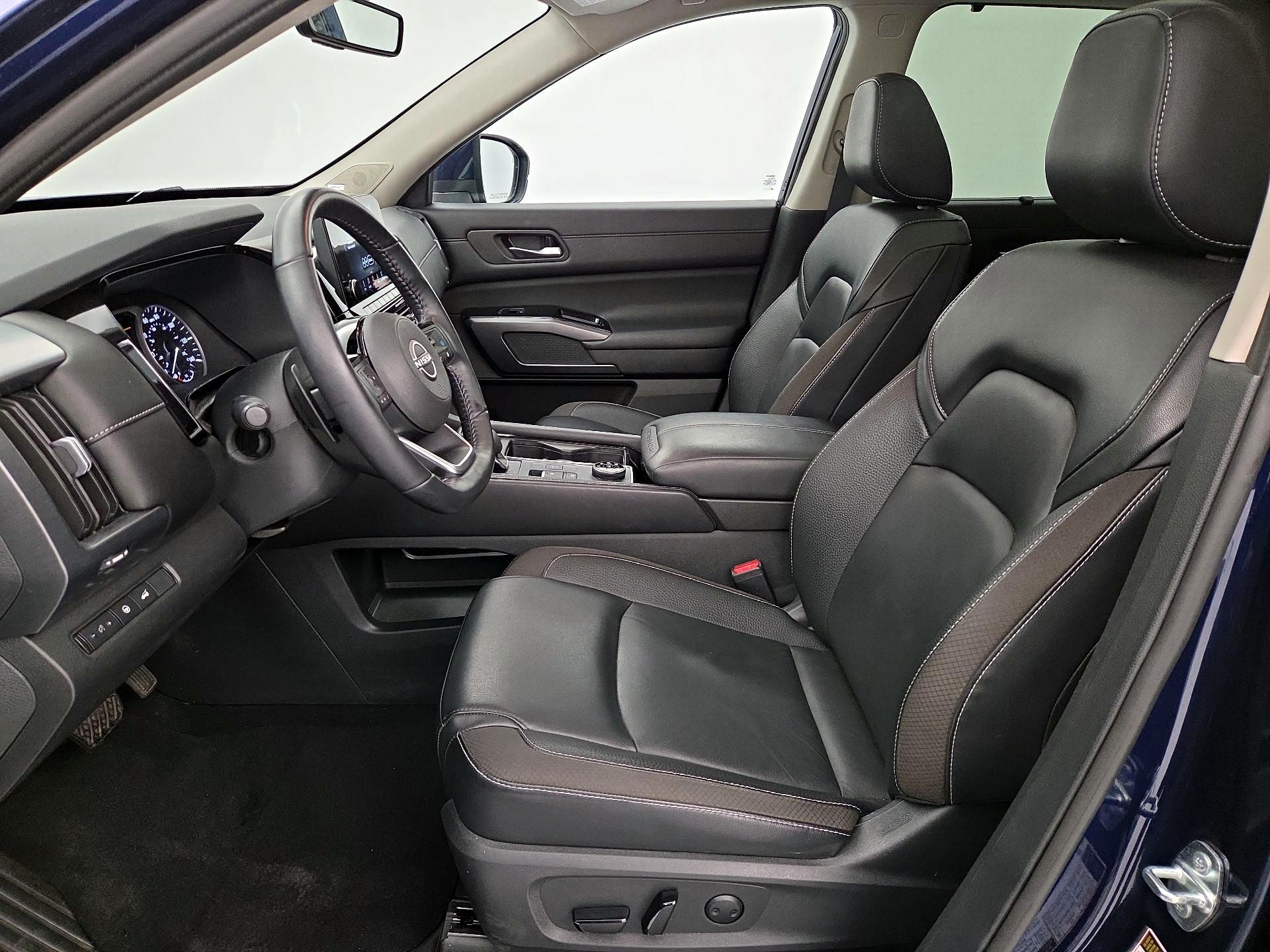 Thumbnail: 2023 Nissan Pathfinder - 11