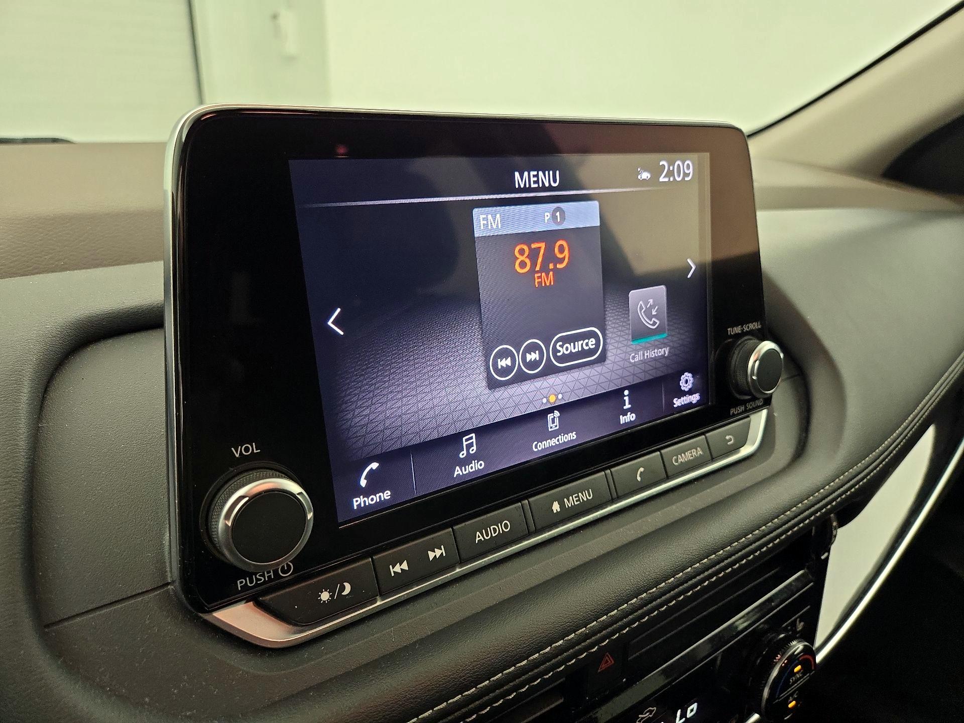 Thumbnail: 2022 Nissan Rogue - 15