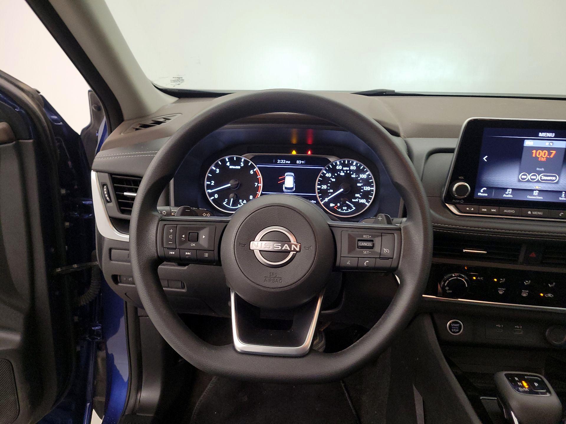 Thumbnail: 2023 Nissan Rogue - 10