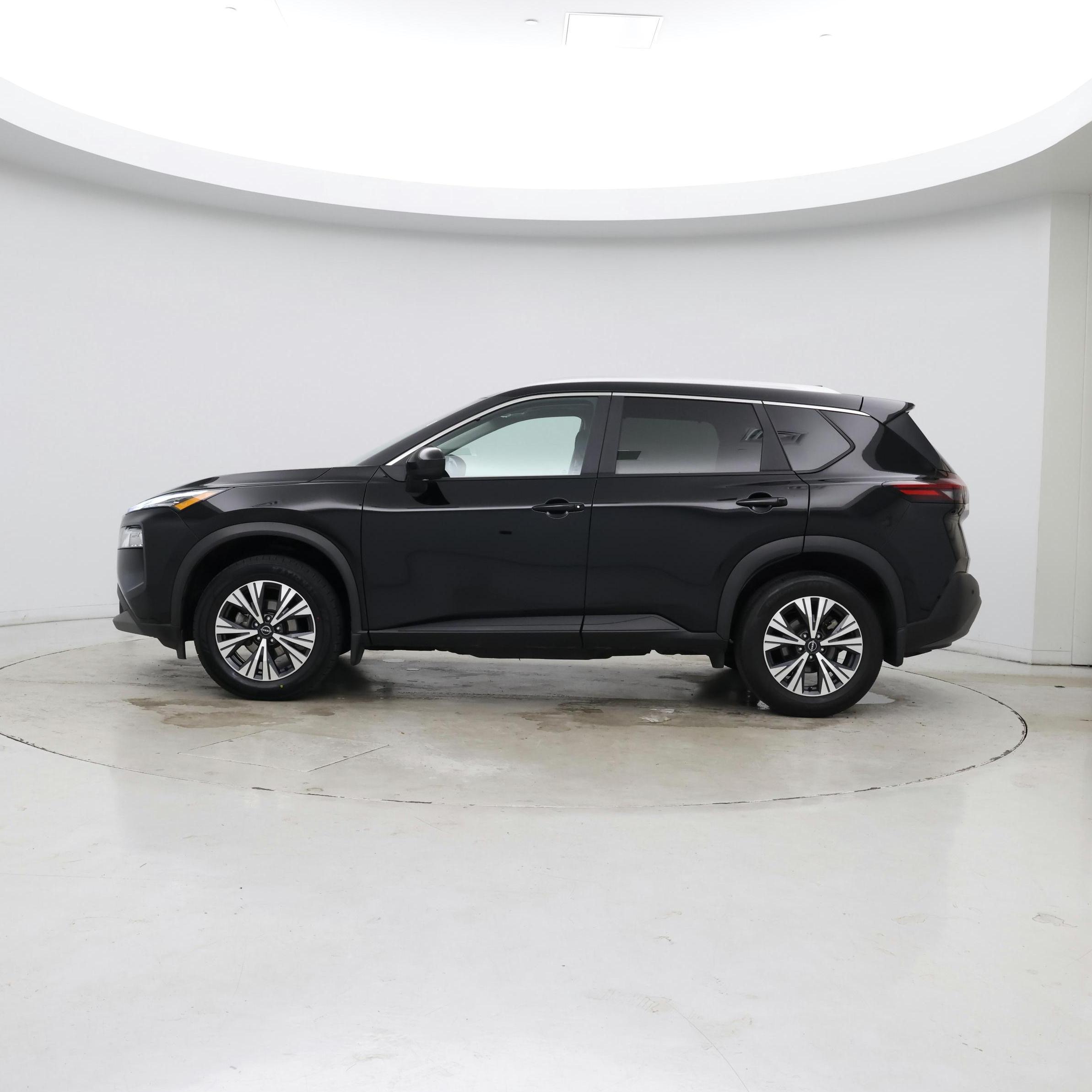 Thumbnail: 2023 Nissan Rogue - 3