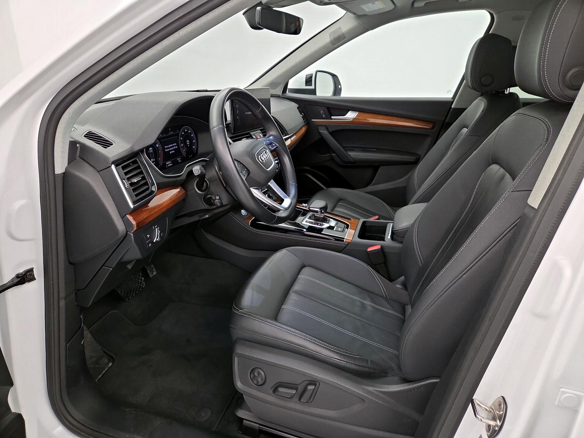 Thumbnail: 2022 Audi Q5 - 11
