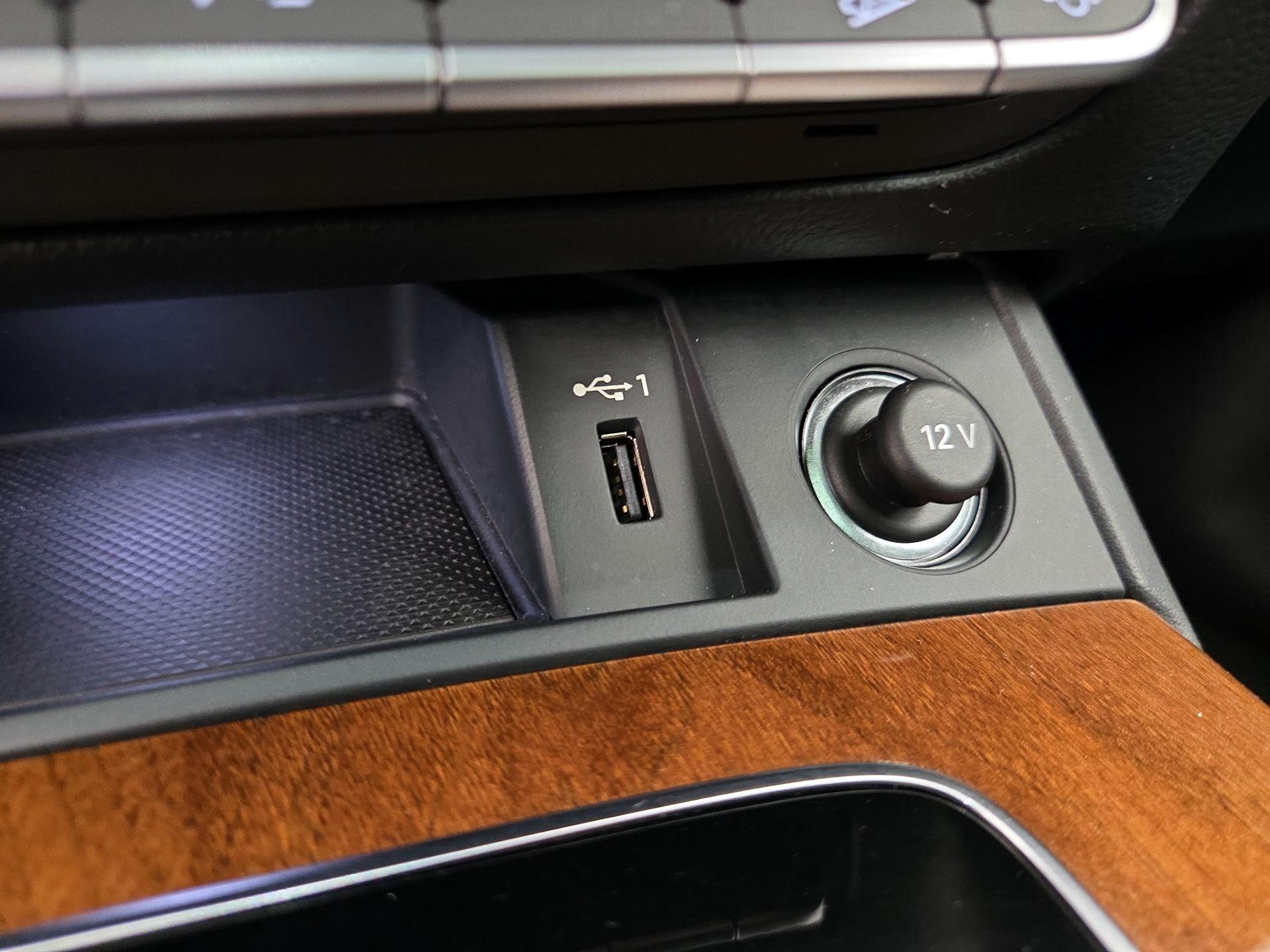 Thumbnail: 2022 Audi Q5 - 18
