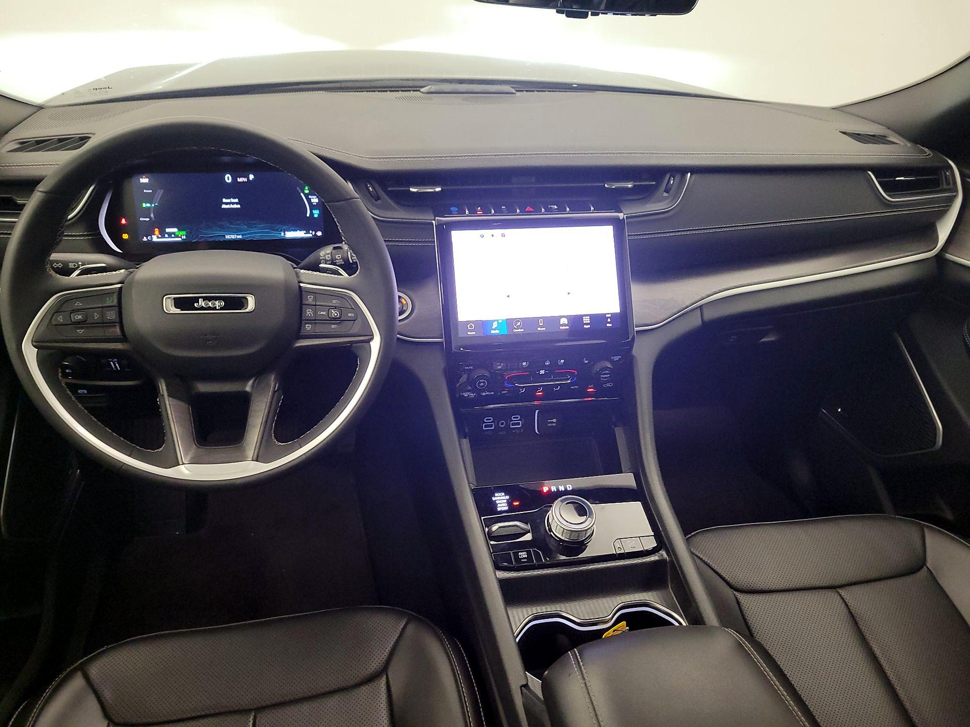 Thumbnail: 2024 Jeep Grand Cherokee - 9