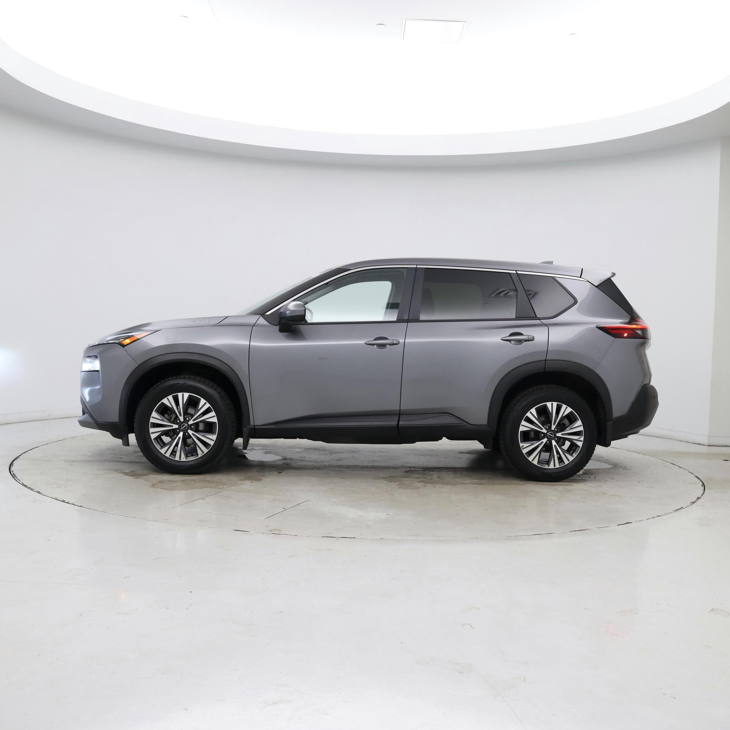 Thumbnail: 2023 Nissan Rogue - 3