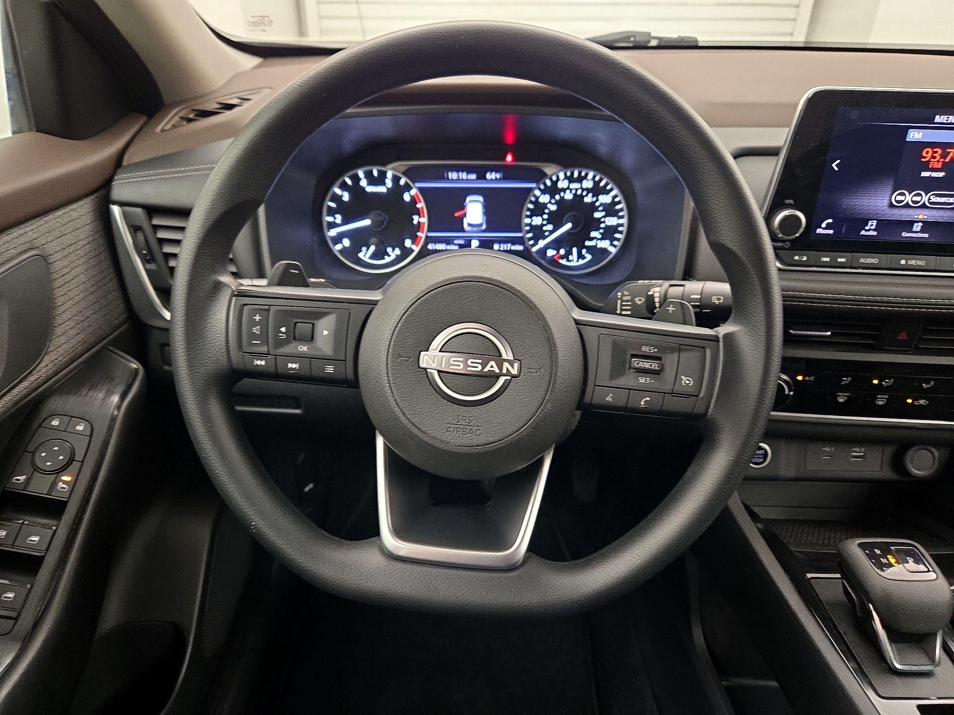 Thumbnail: 2023 Nissan Rogue - 10