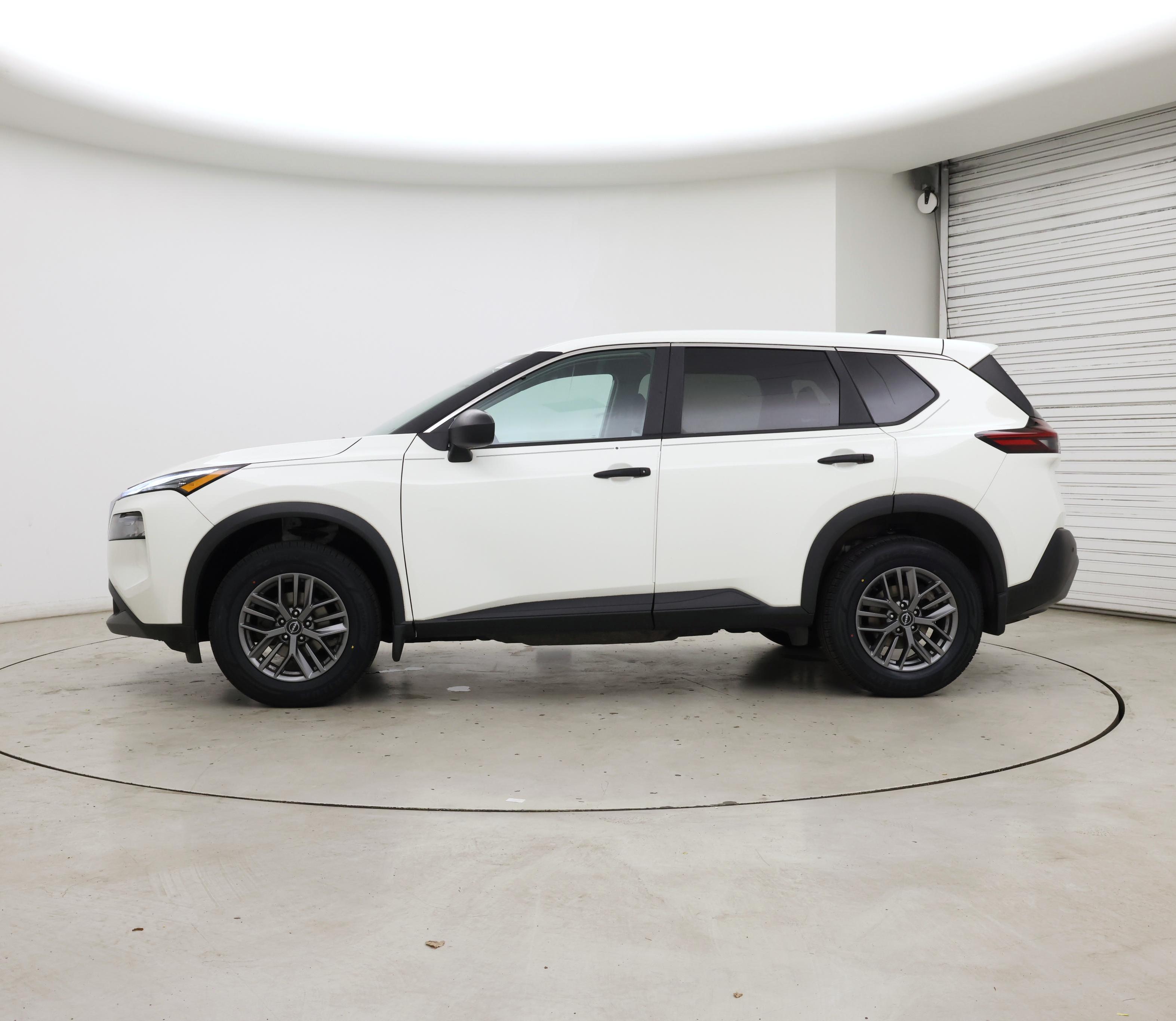 Thumbnail: 2023 Nissan Rogue - 3