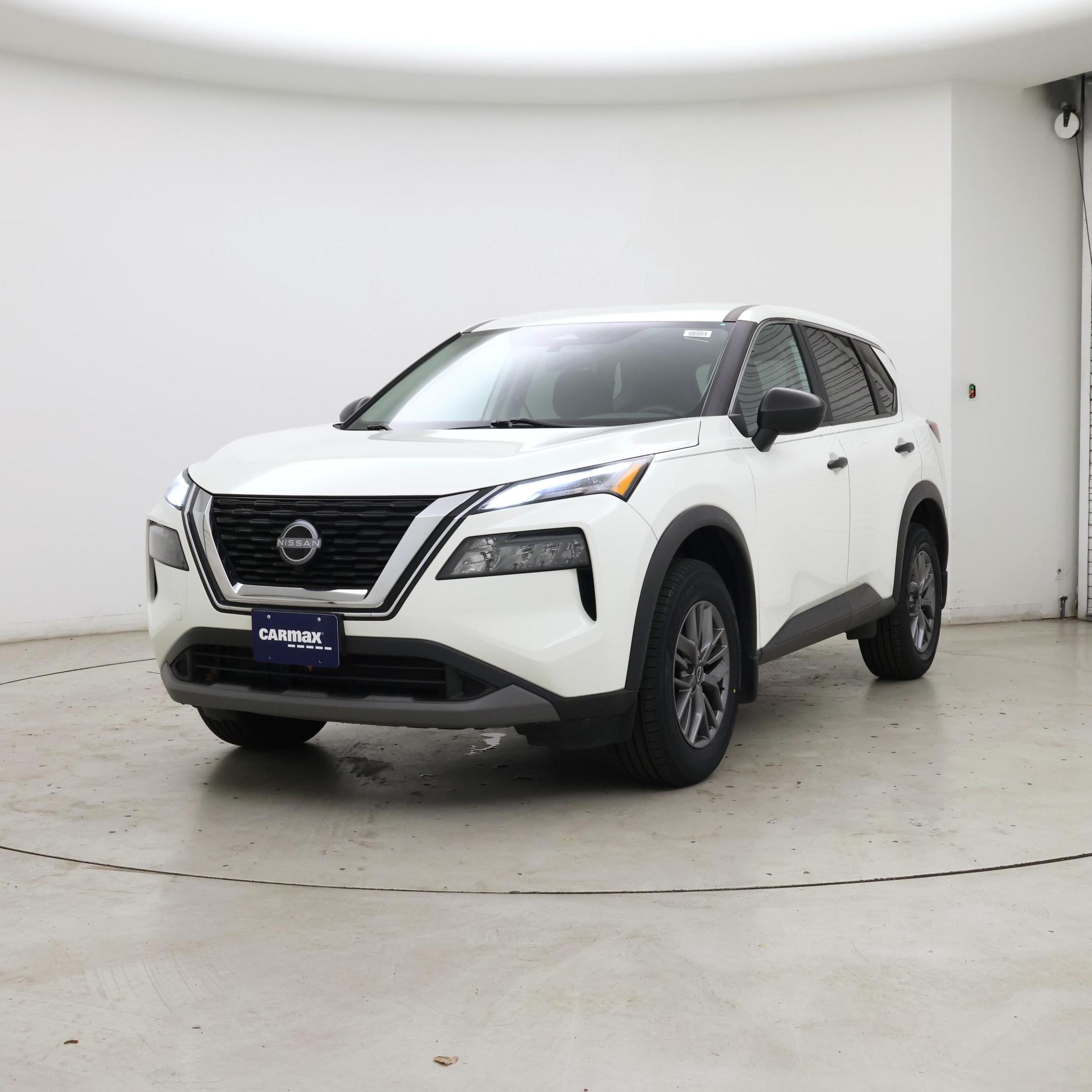 Thumbnail: 2023 Nissan Rogue - 4