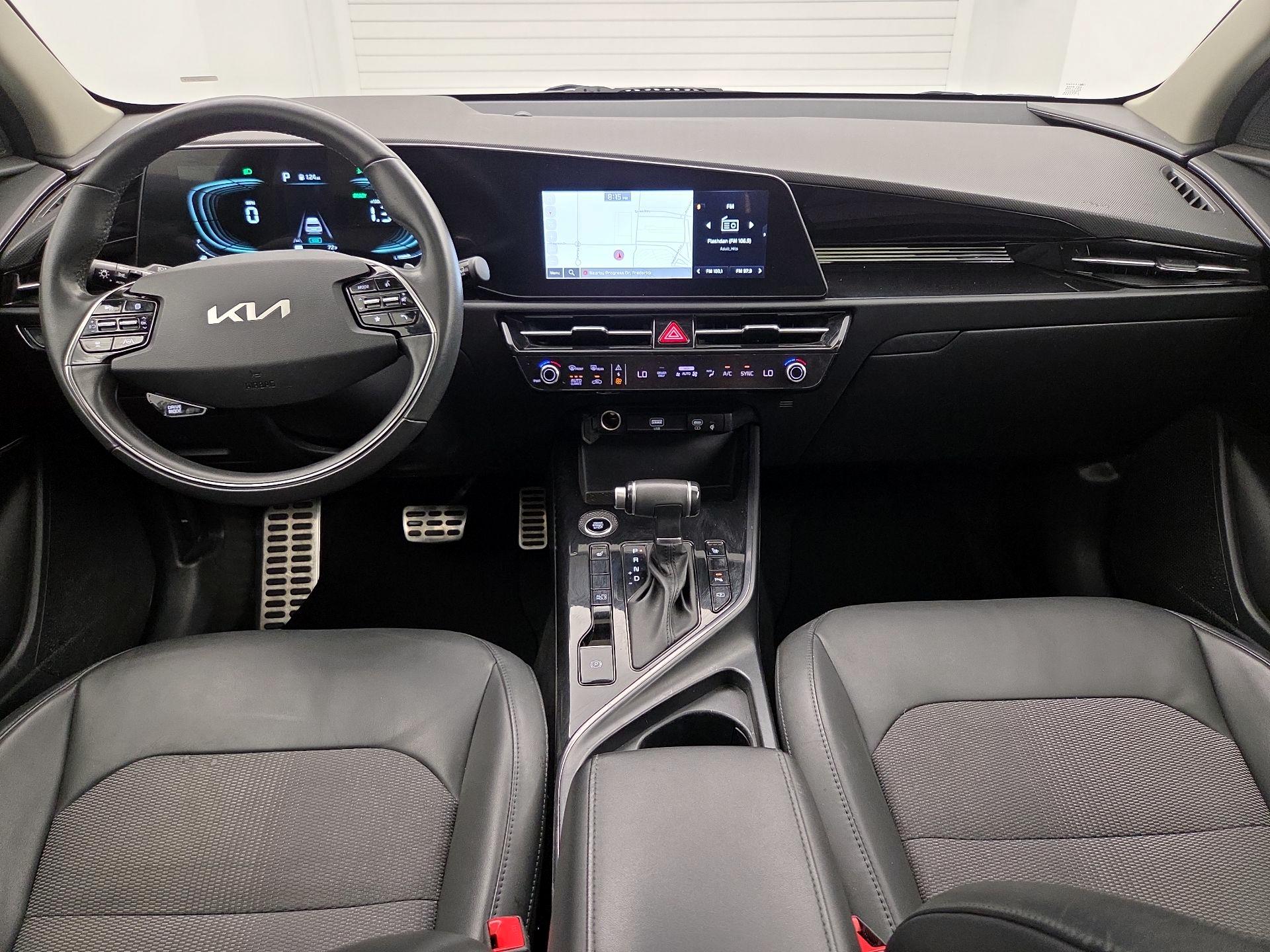 Thumbnail: 2023 Kia Niro - 9