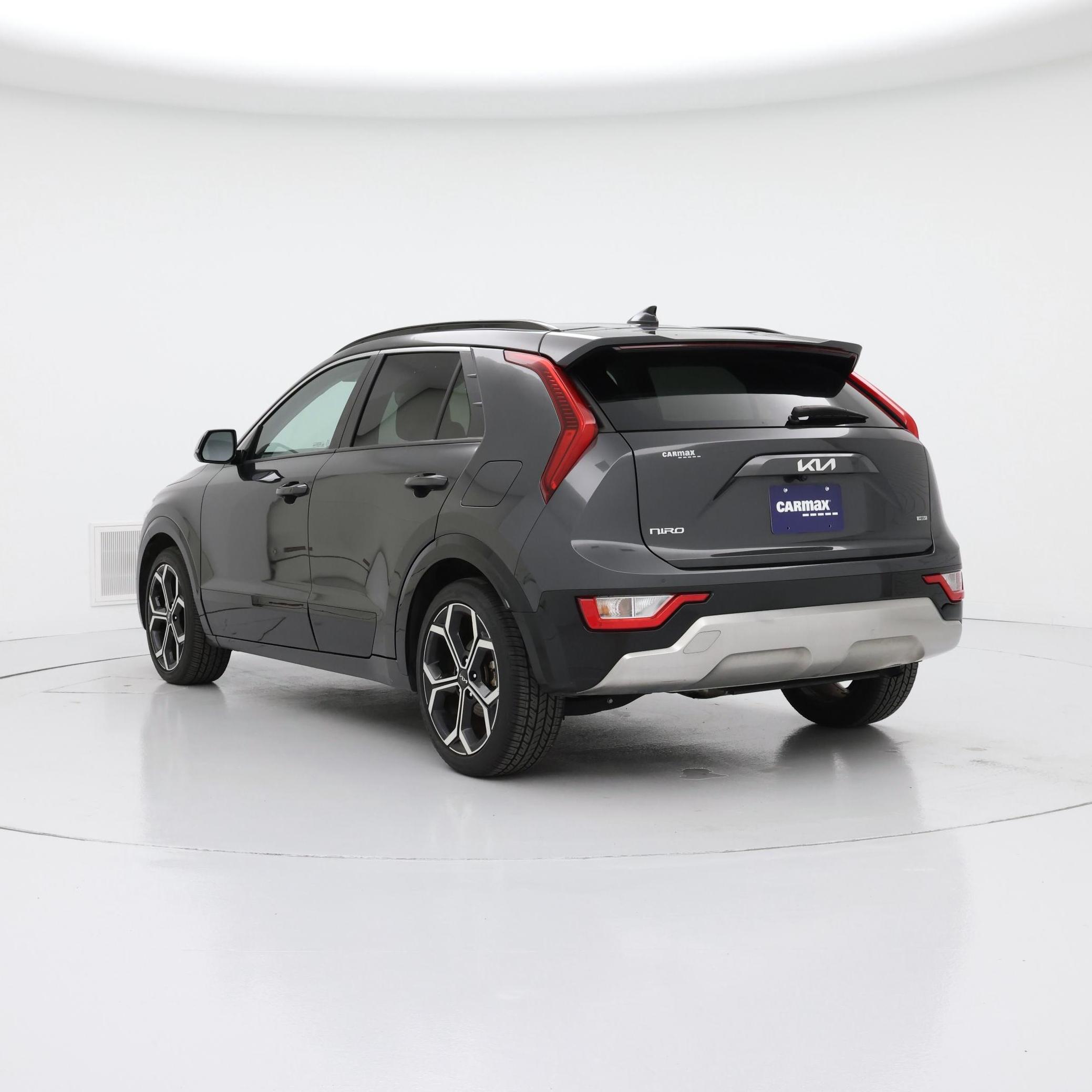 Thumbnail: 2023 Kia Niro - 2