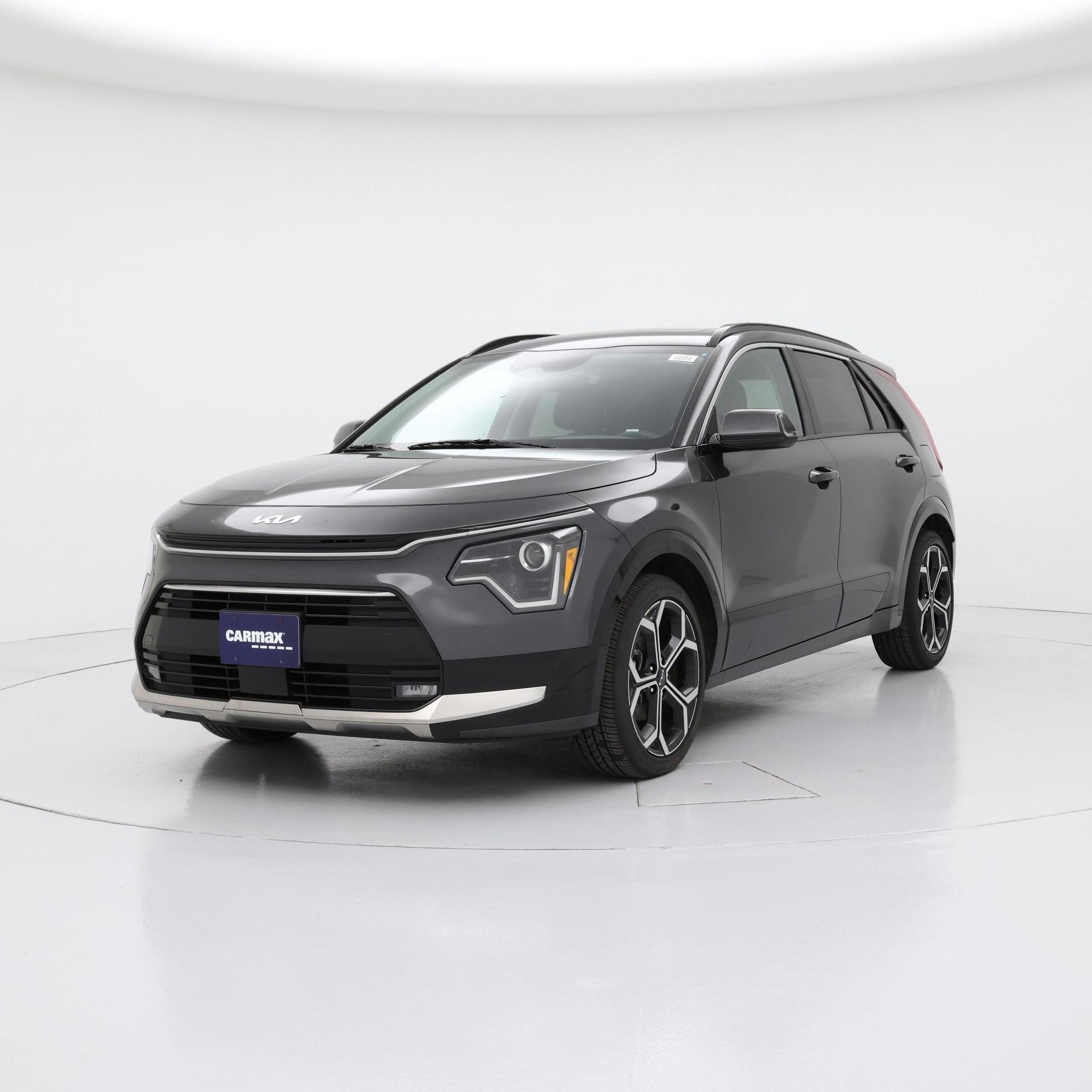 Thumbnail: 2023 Kia Niro - 4