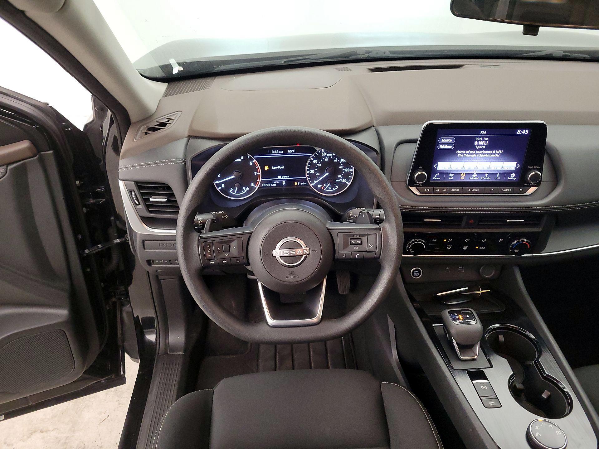 Thumbnail: 2023 Nissan Rogue - 10