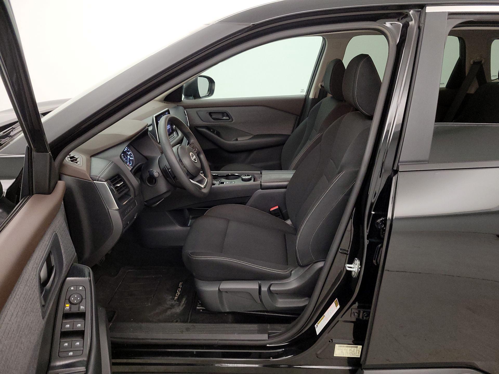 Thumbnail: 2023 Nissan Rogue - 11