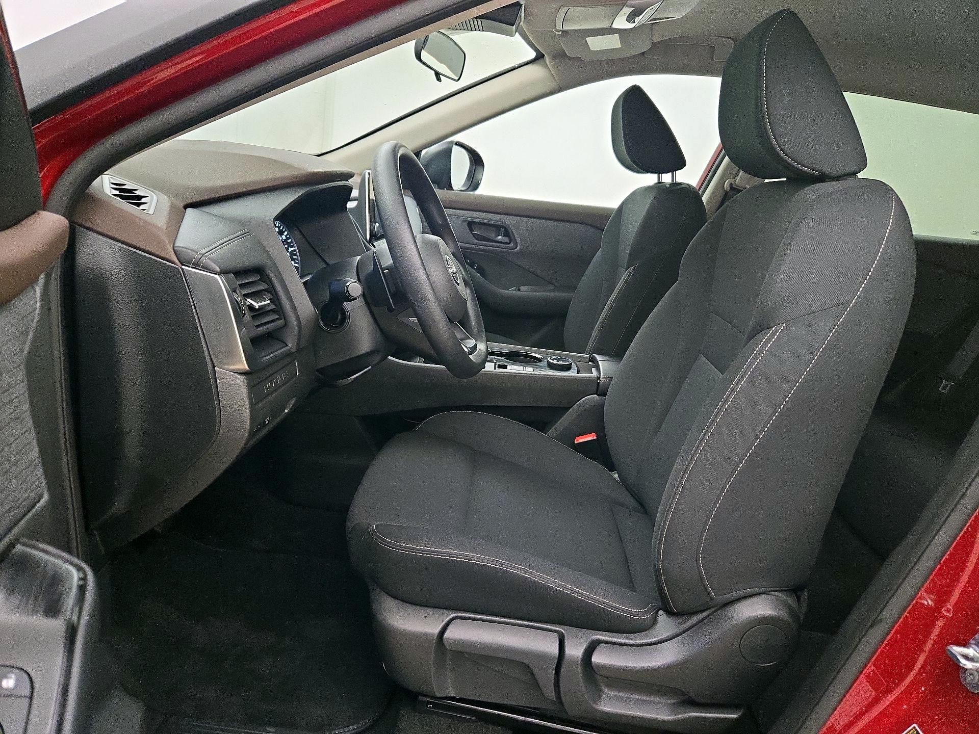 Thumbnail: 2023 Nissan Rogue - 11