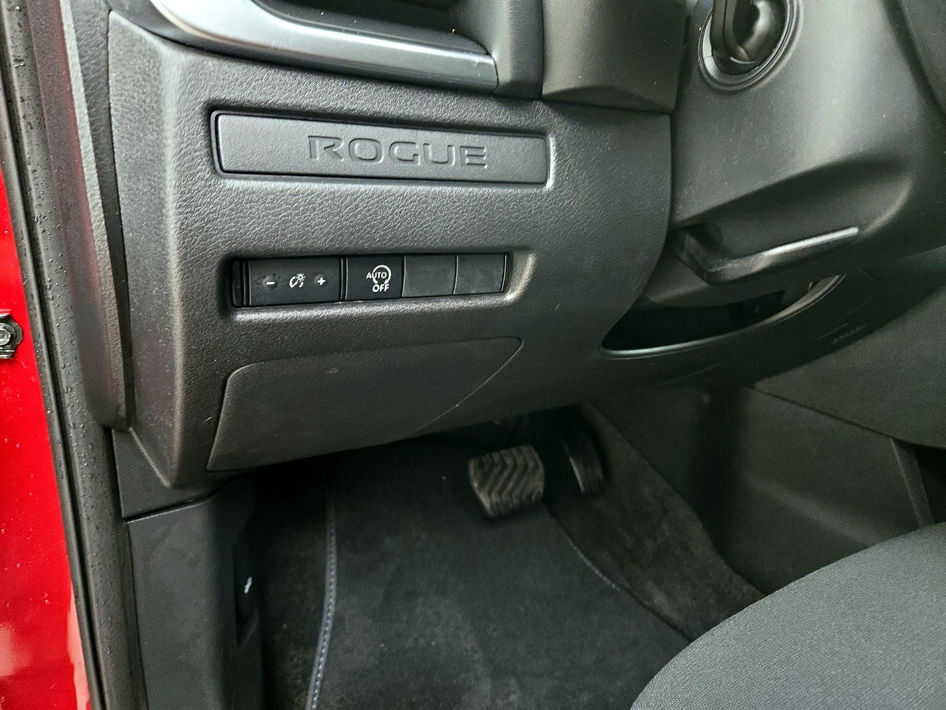 Thumbnail: 2023 Nissan Rogue - 13