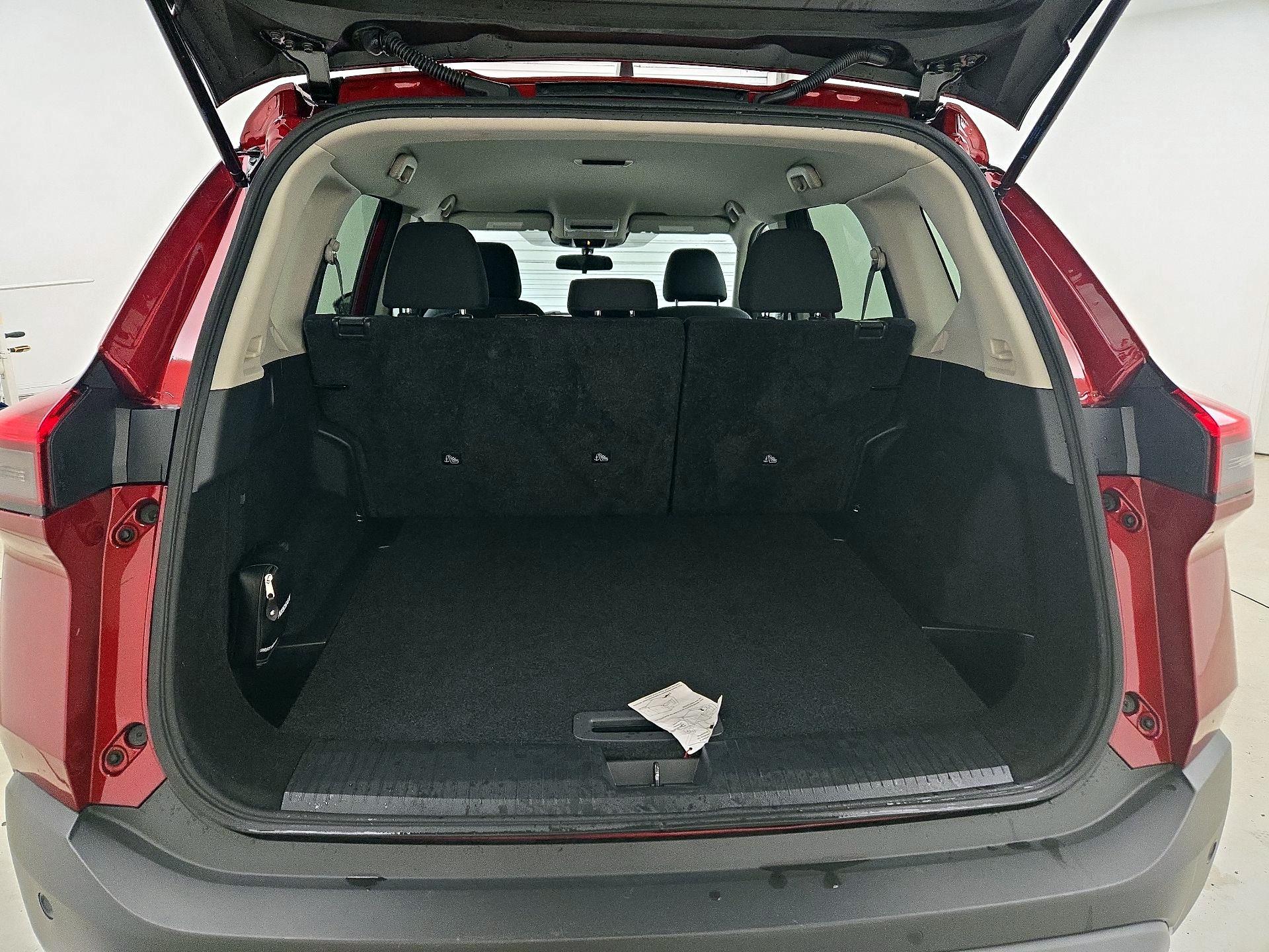 Thumbnail: 2023 Nissan Rogue - 20