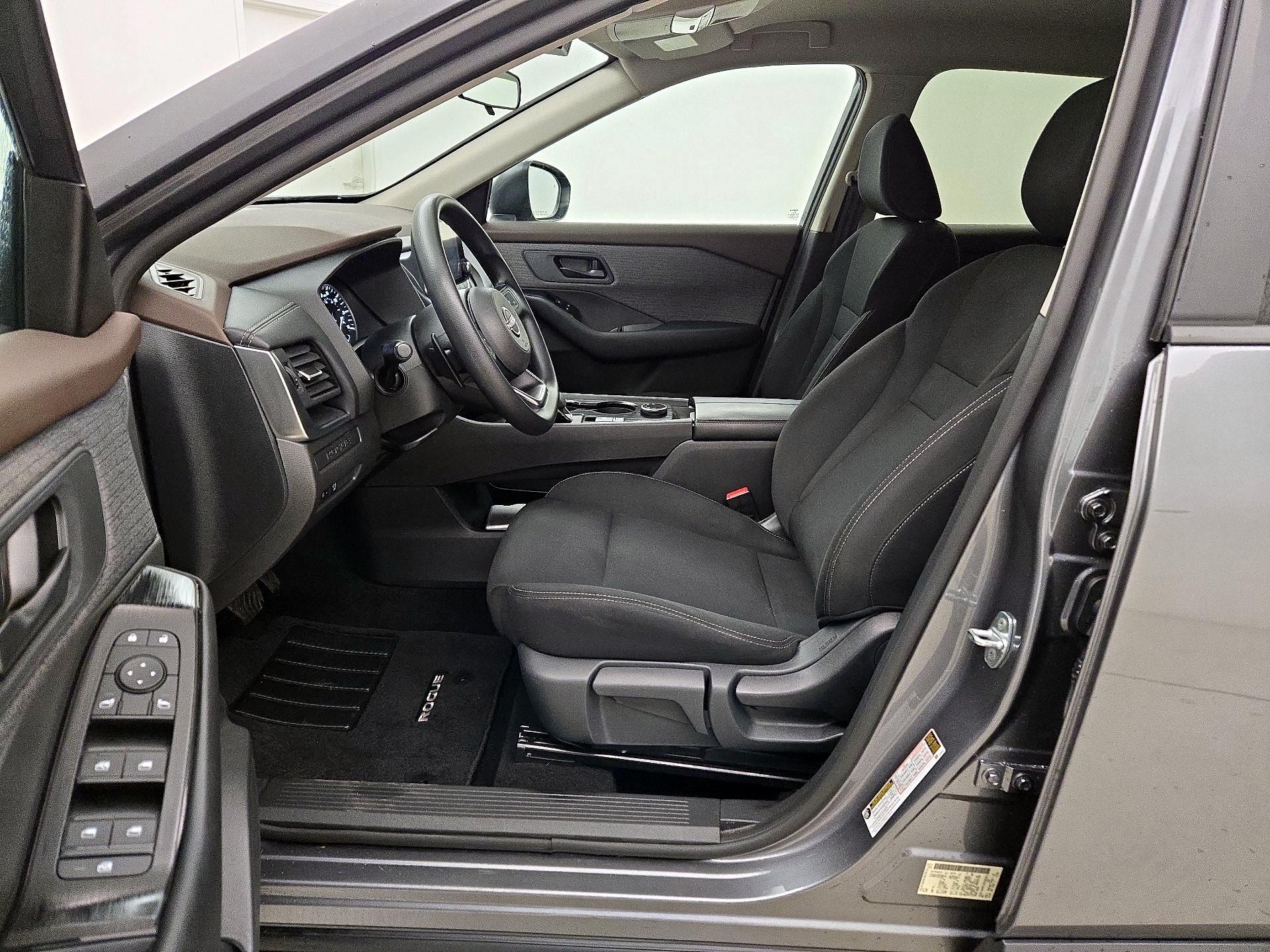 Thumbnail: 2023 Nissan Rogue - 11