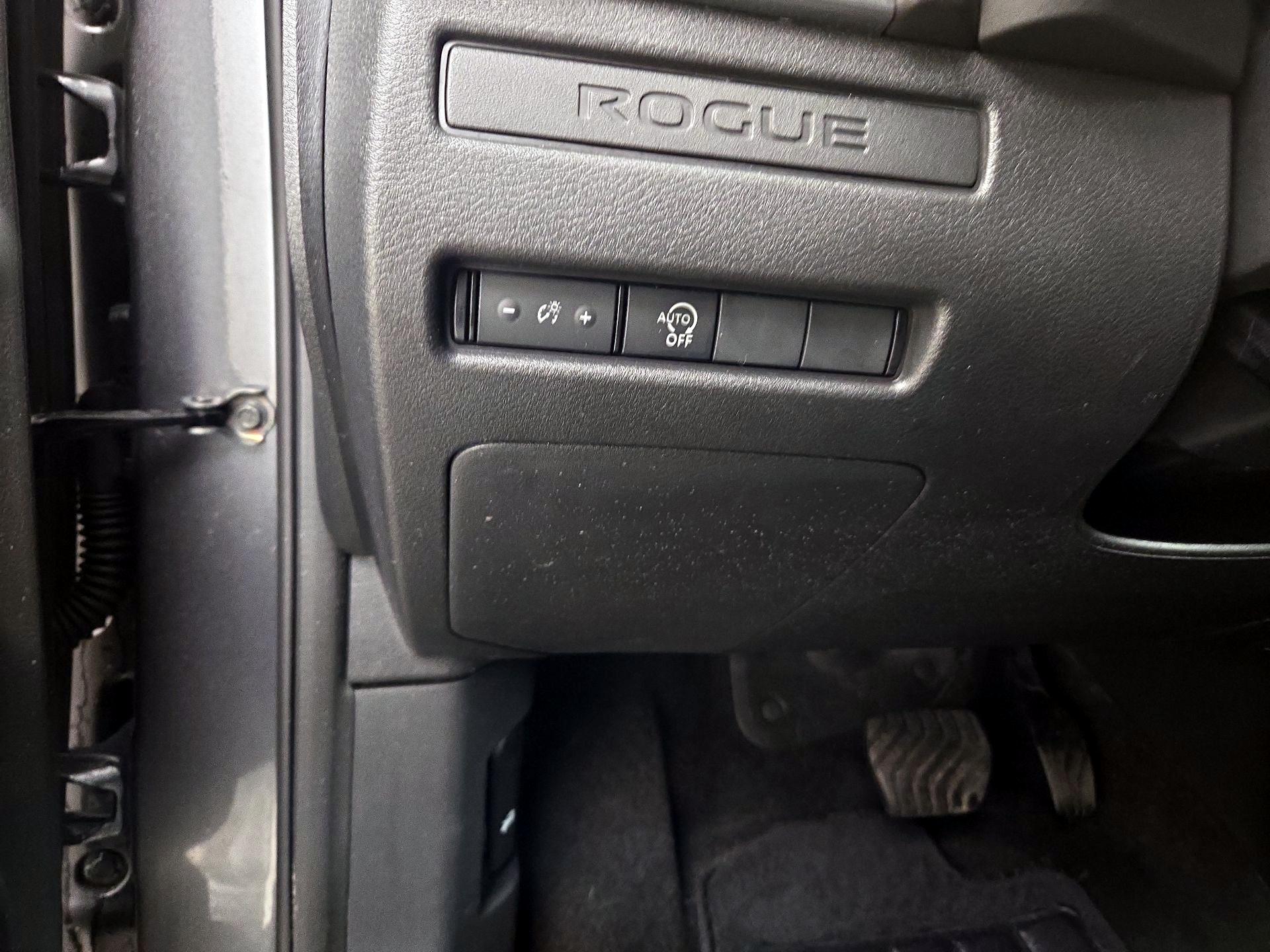 Thumbnail: 2023 Nissan Rogue - 13