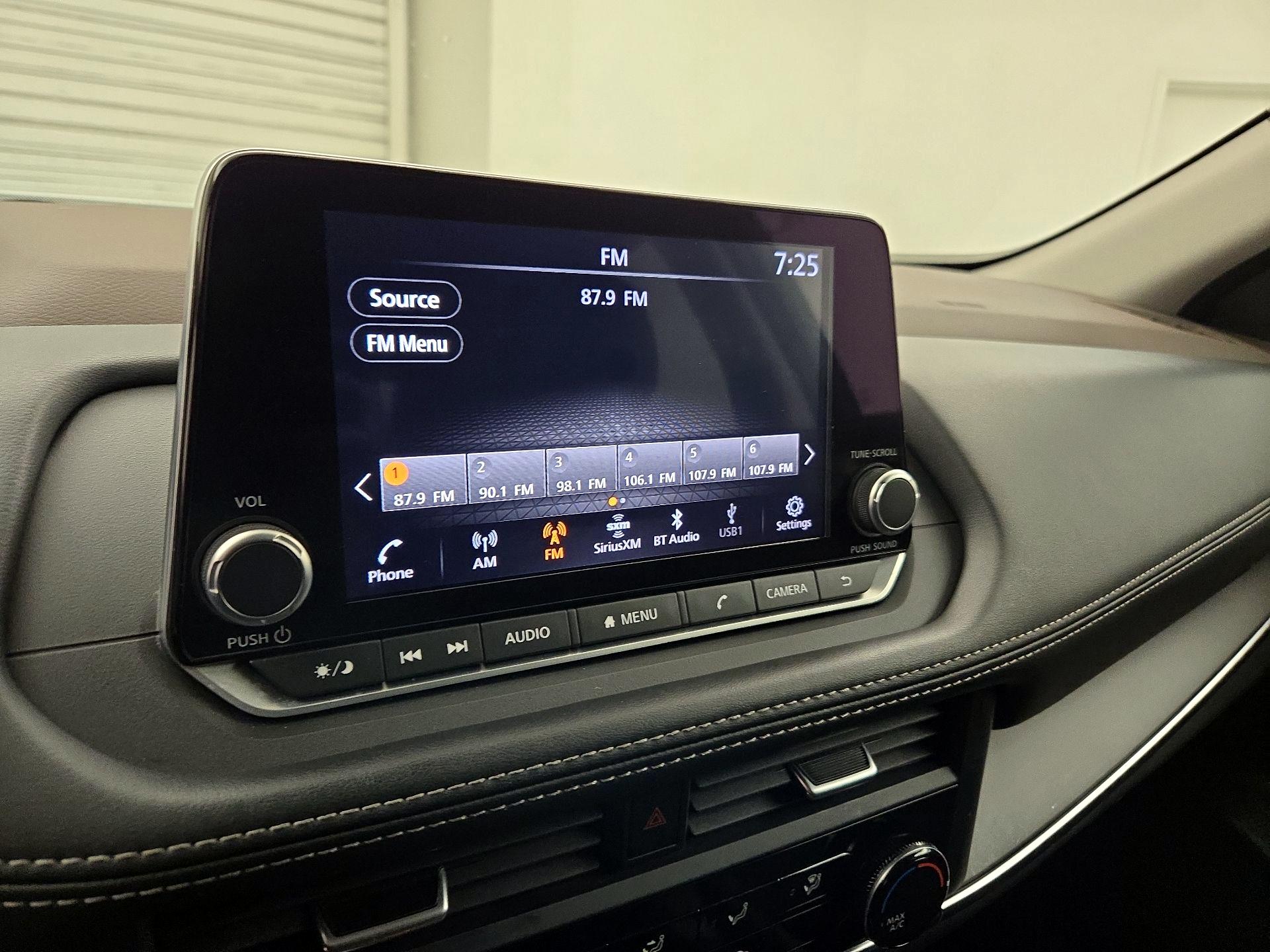 Thumbnail: 2023 Nissan Rogue - 15