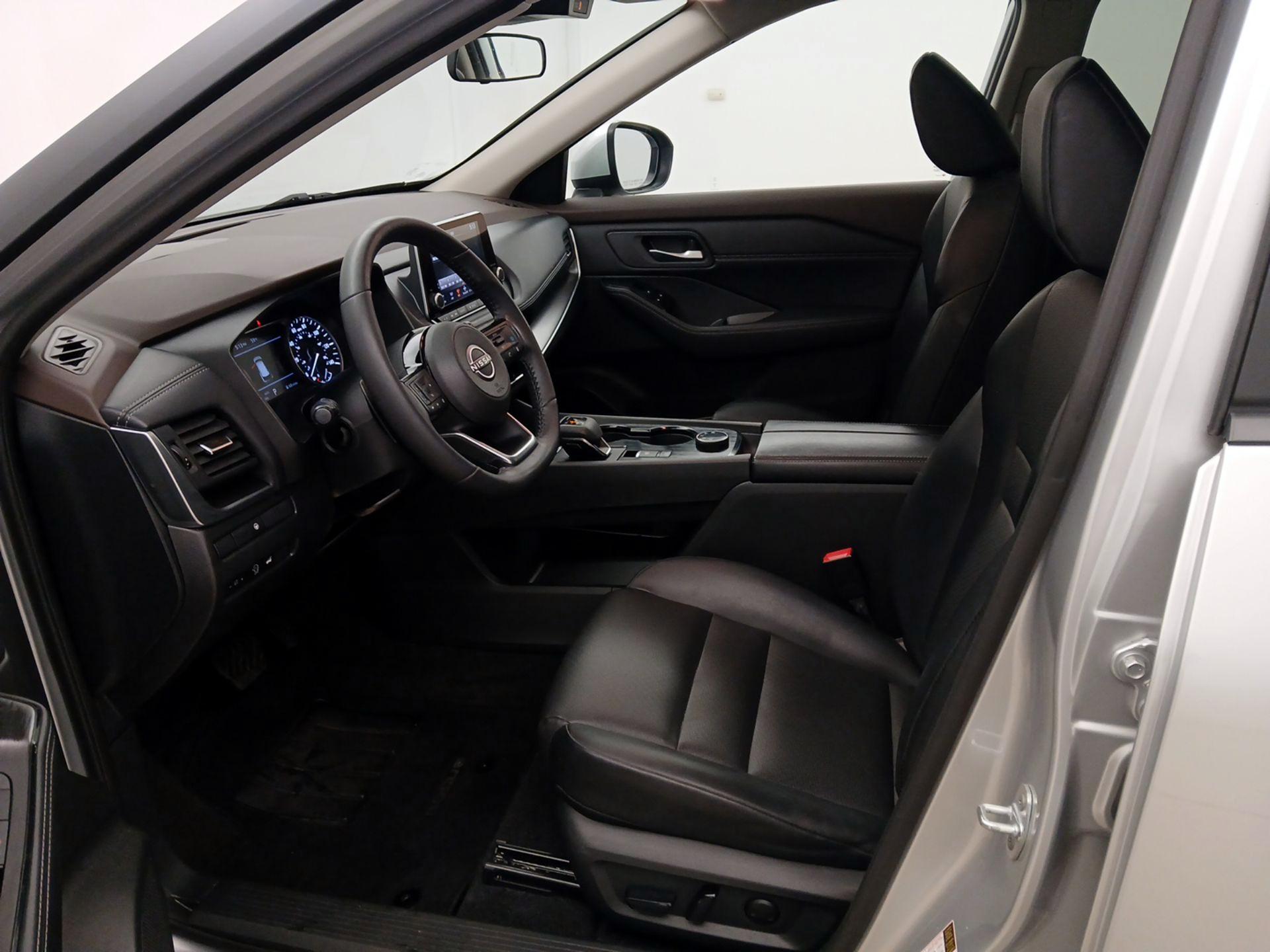 Thumbnail: 2023 Nissan Rogue - 11
