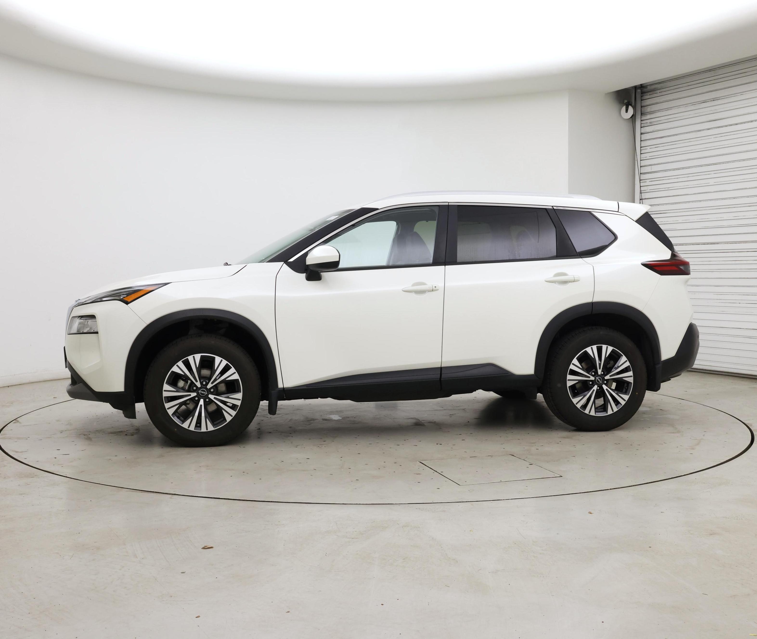 Thumbnail: 2023 Nissan Rogue - 3