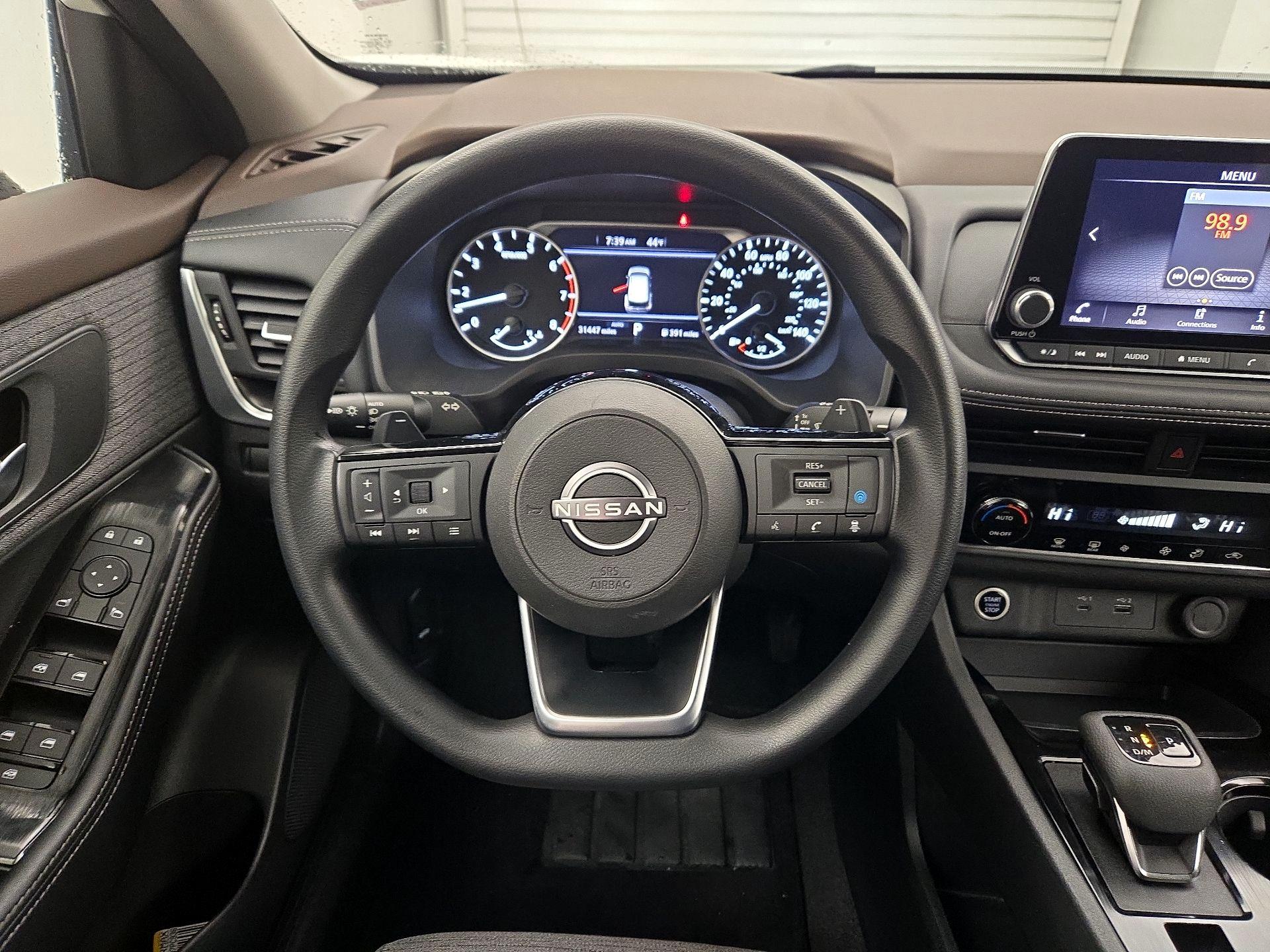 Thumbnail: 2023 Nissan Rogue - 10