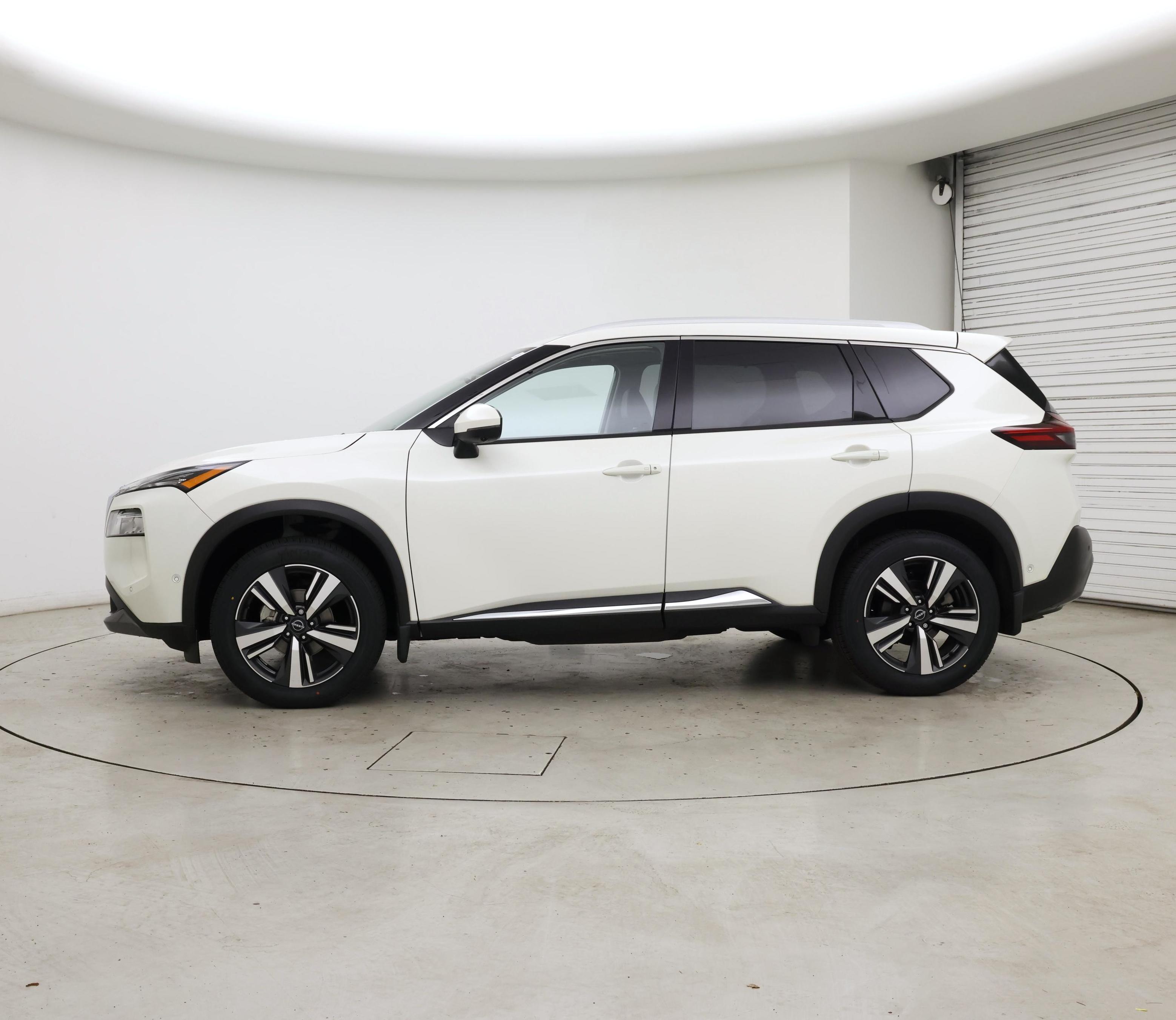 Thumbnail: 2023 Nissan Rogue - 3