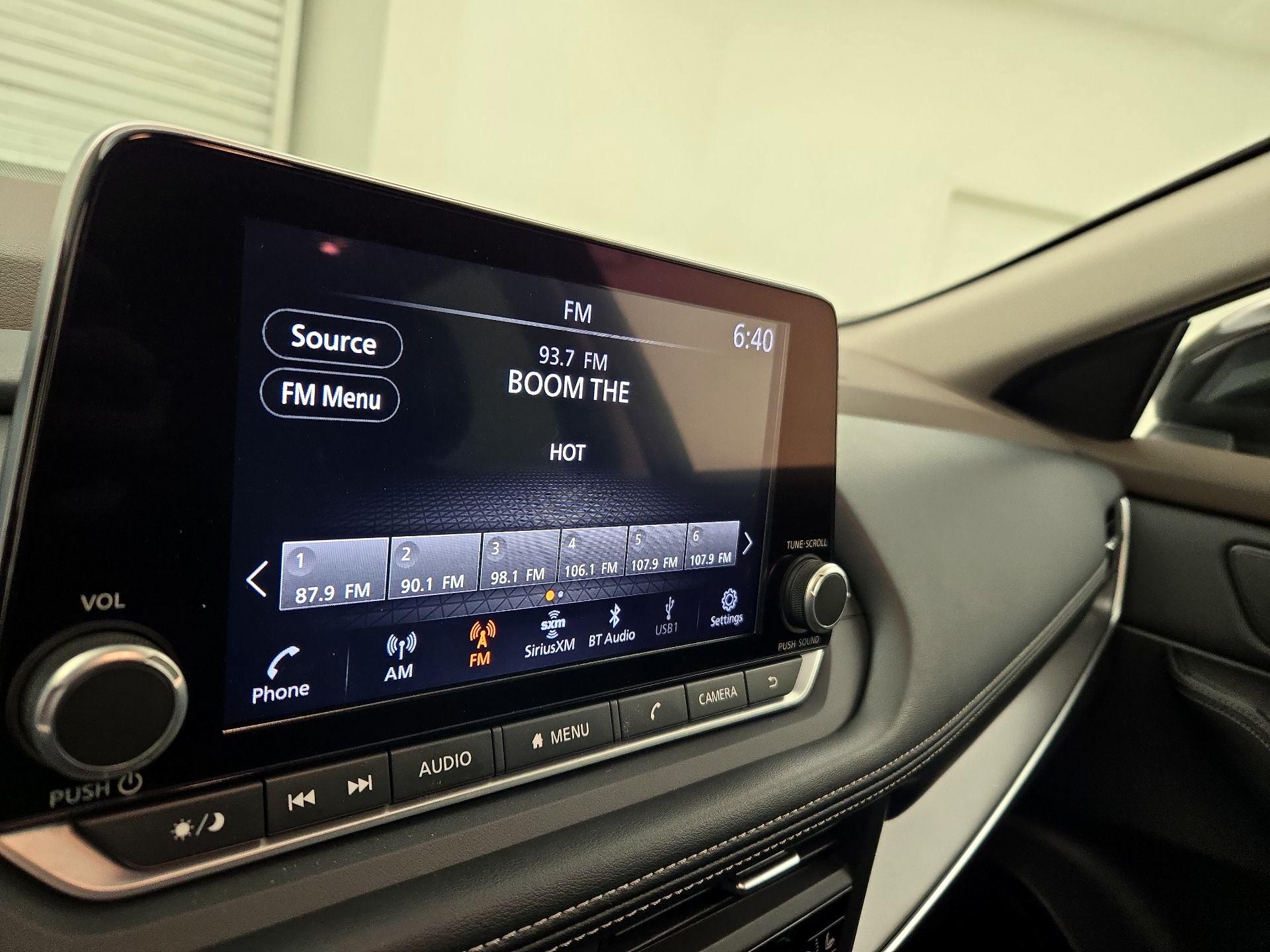 Thumbnail: 2023 Nissan Rogue - 15