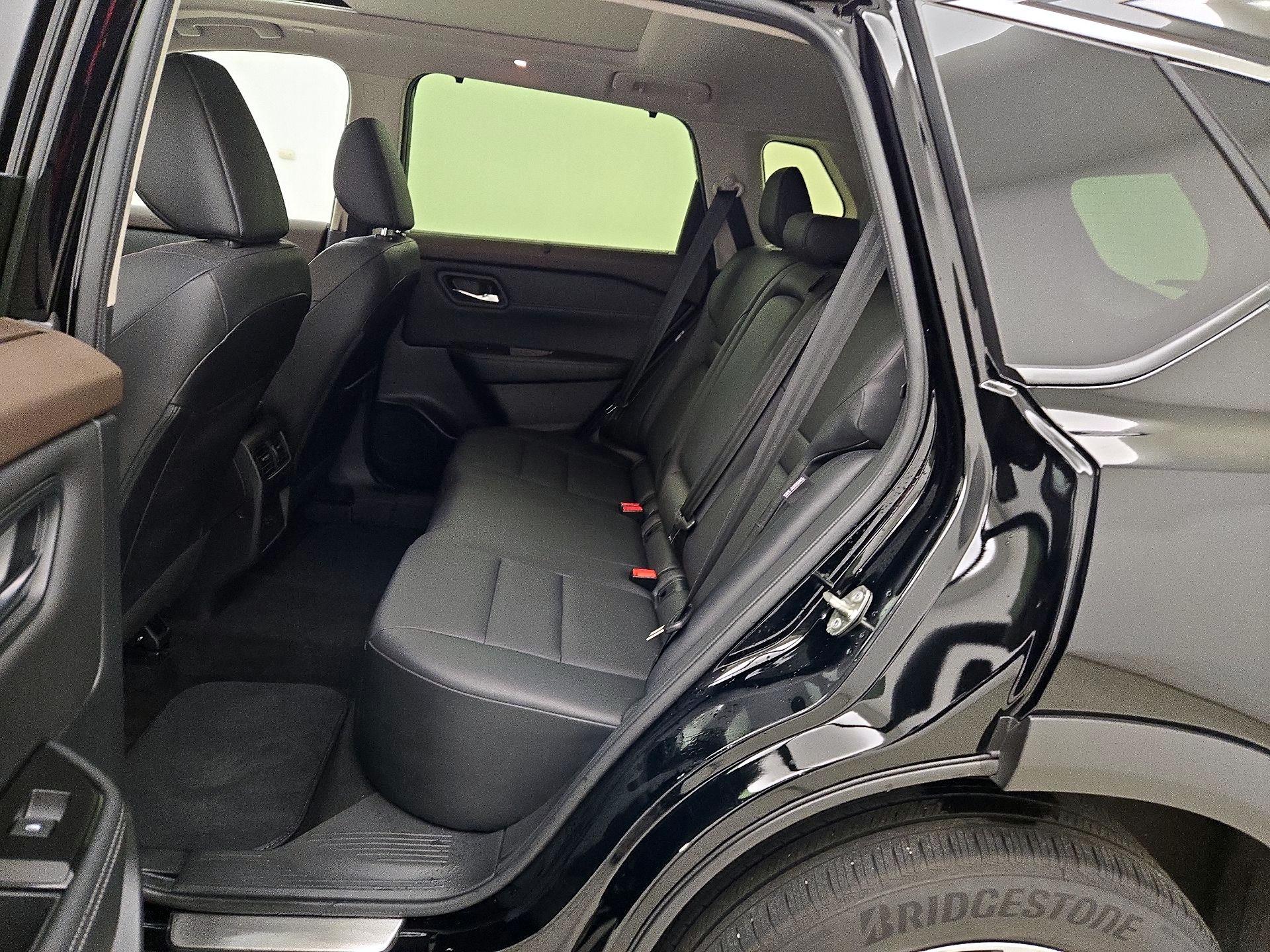 Thumbnail: 2023 Nissan Rogue - 20