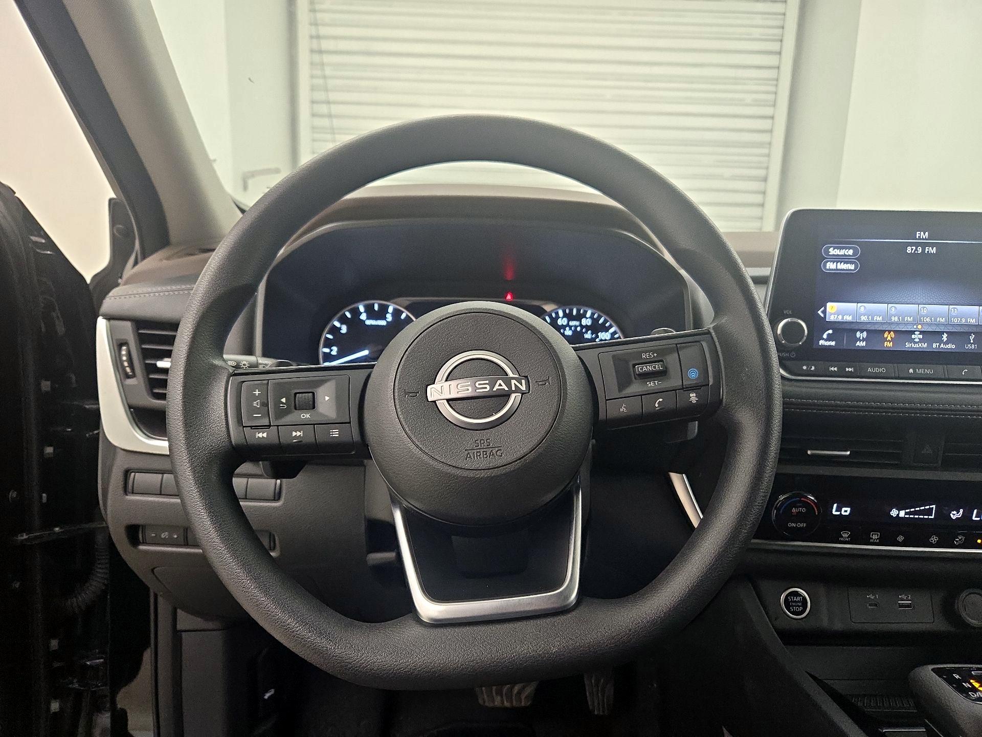 Thumbnail: 2023 Nissan Rogue - 10