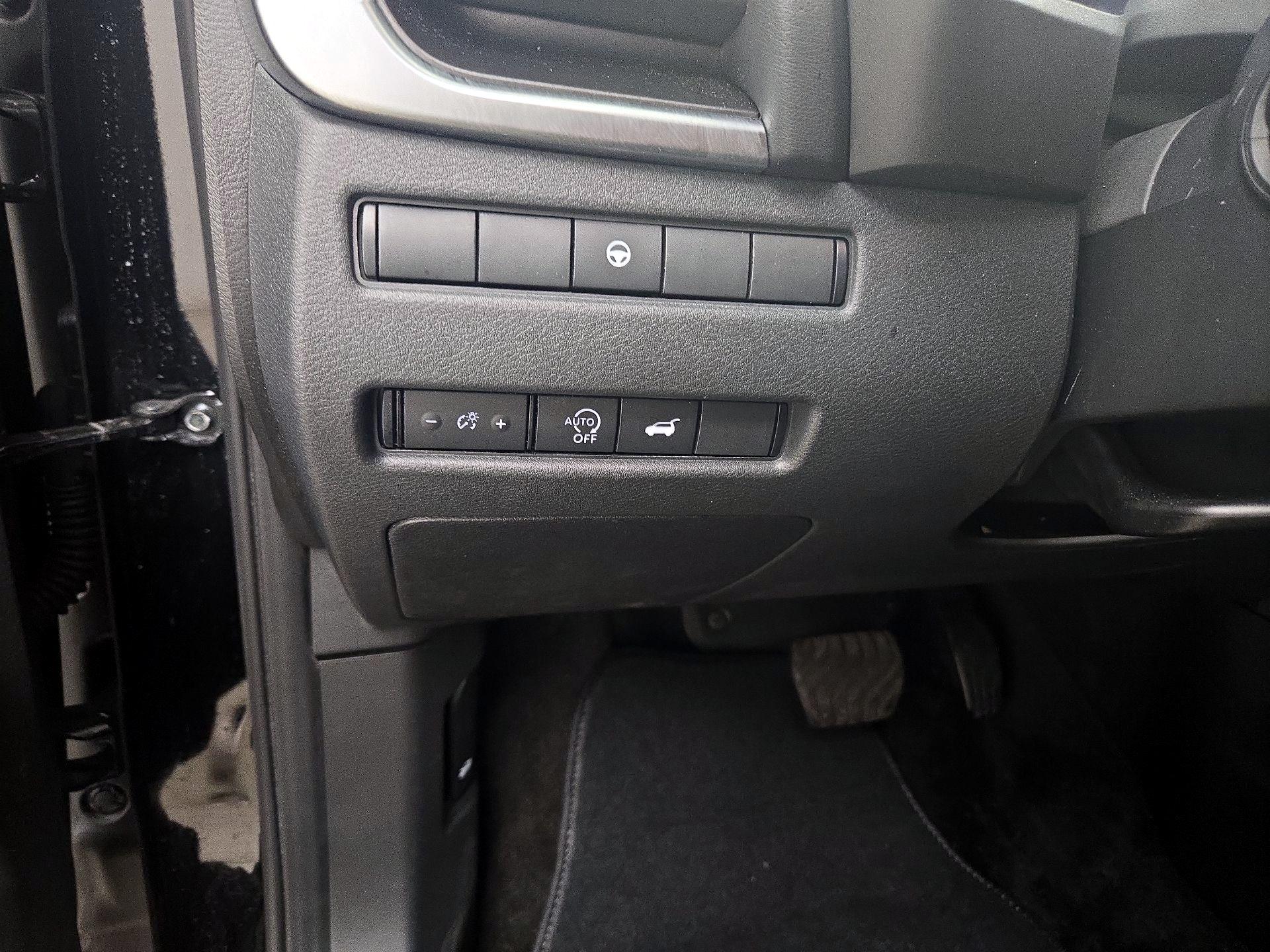 Thumbnail: 2023 Nissan Rogue - 13