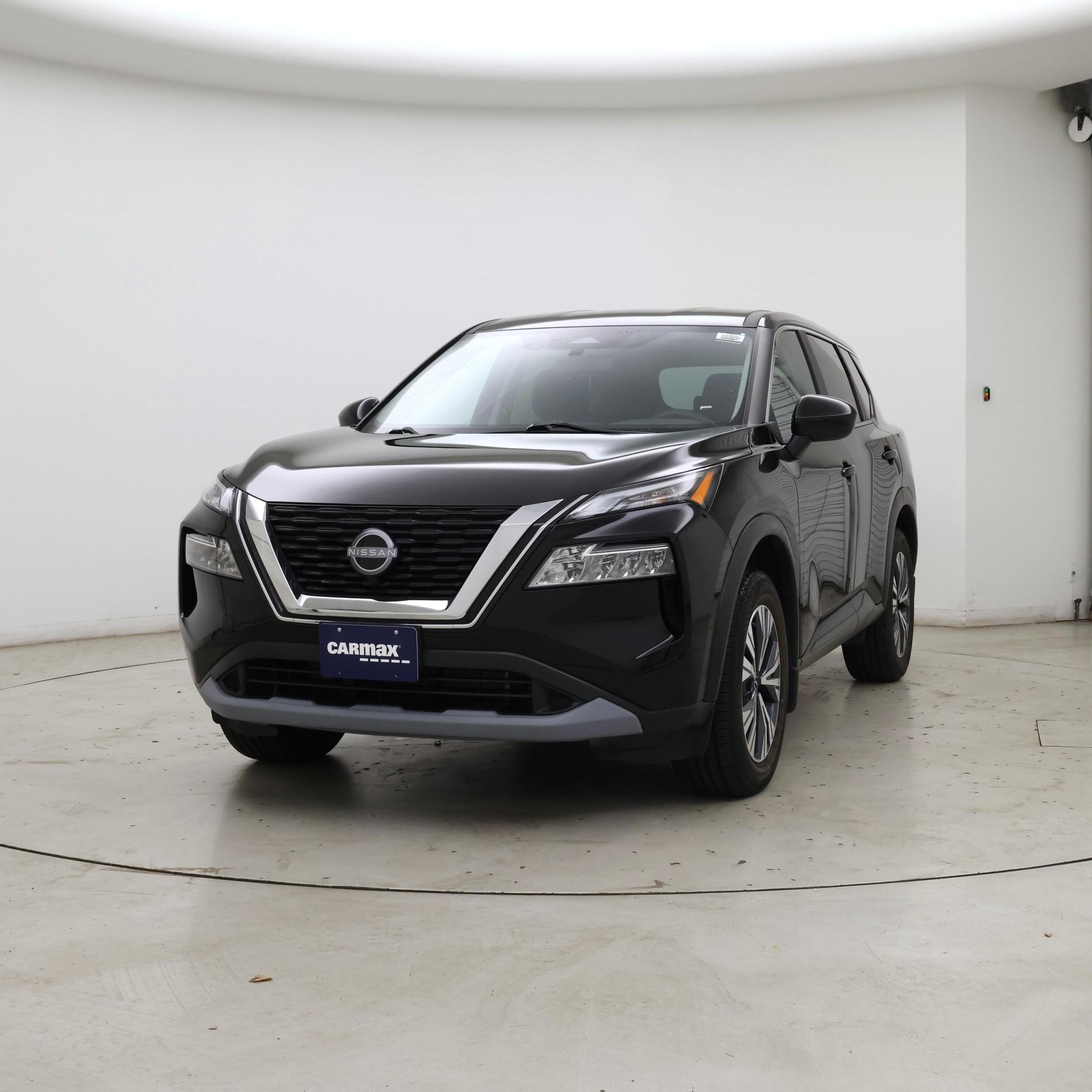 Thumbnail: 2023 Nissan Rogue - 4