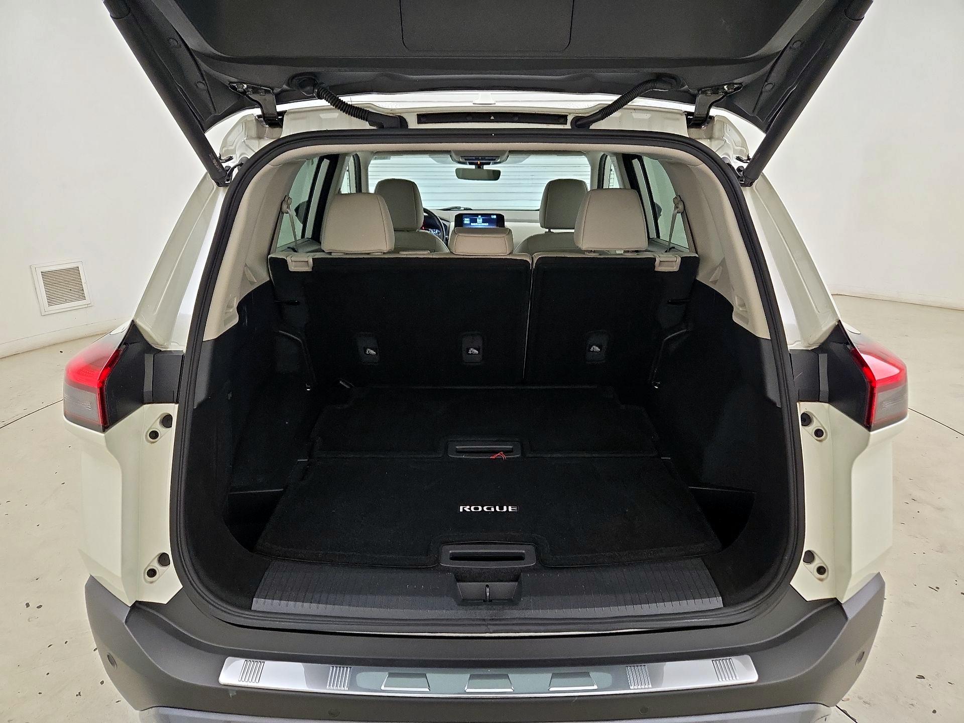 Thumbnail: 2023 Nissan Rogue - 18