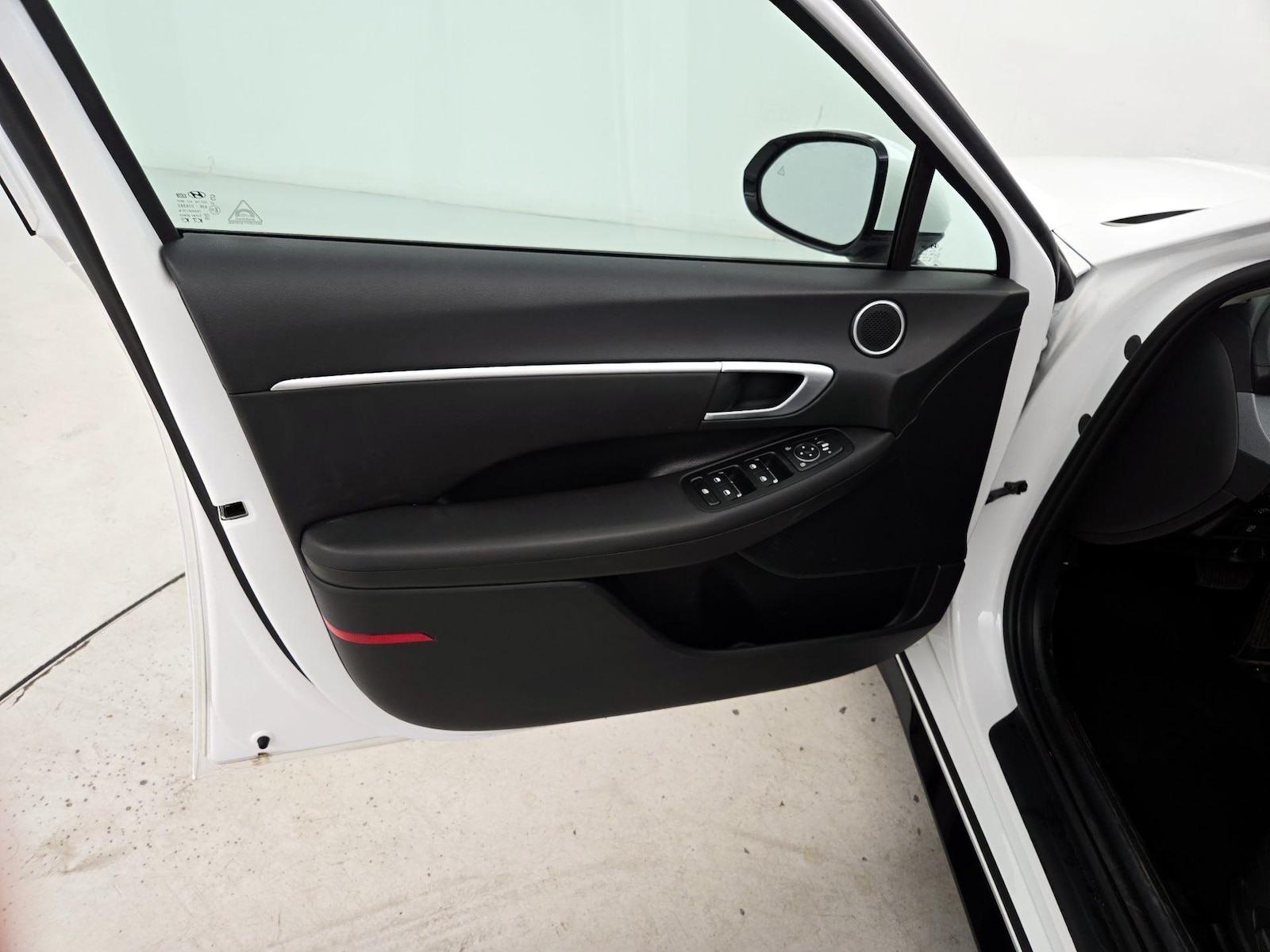 2025 Hyundai Sonata SEL - Photo 13