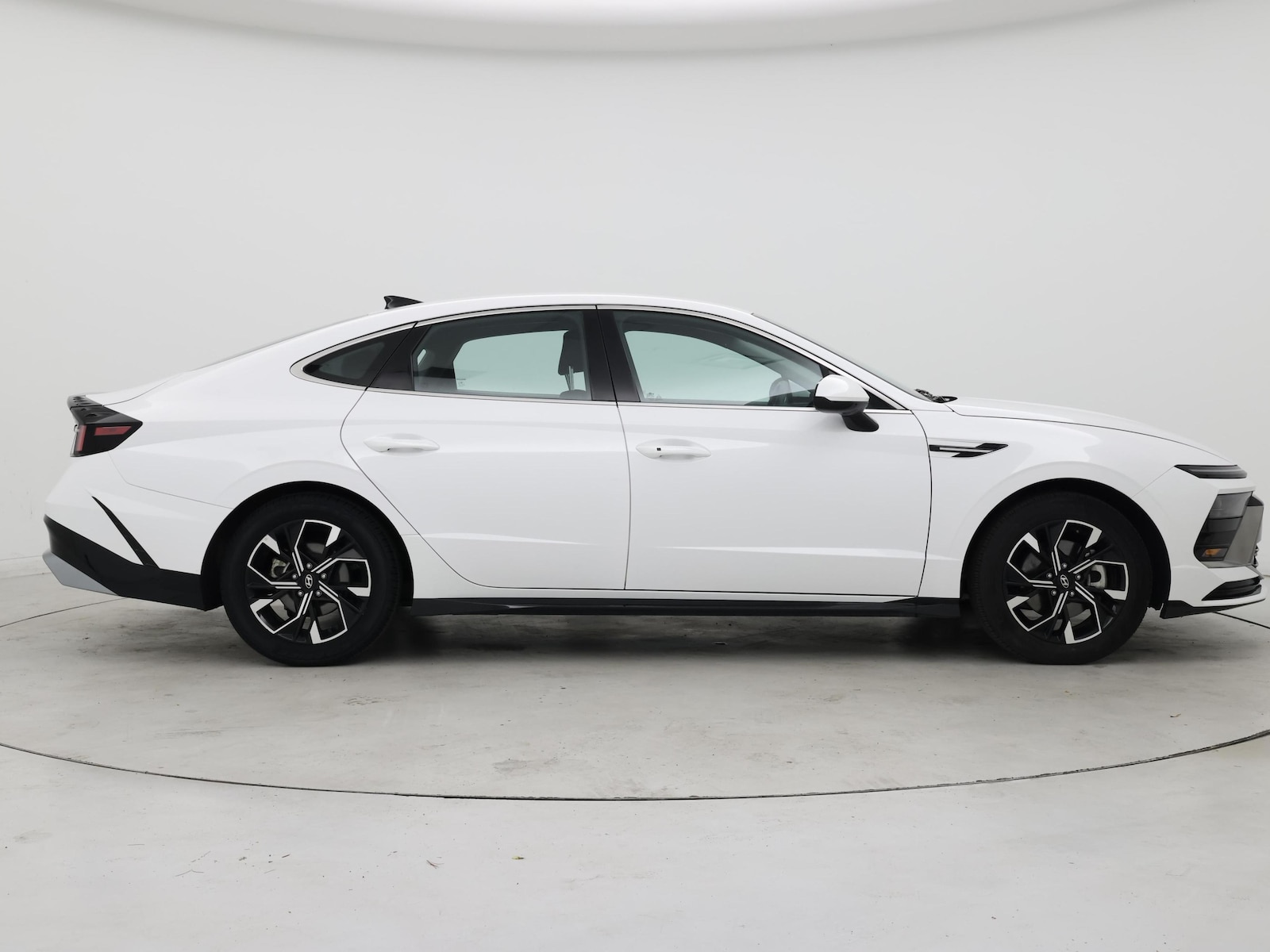 2025 Hyundai Sonata SEL - Photo 8