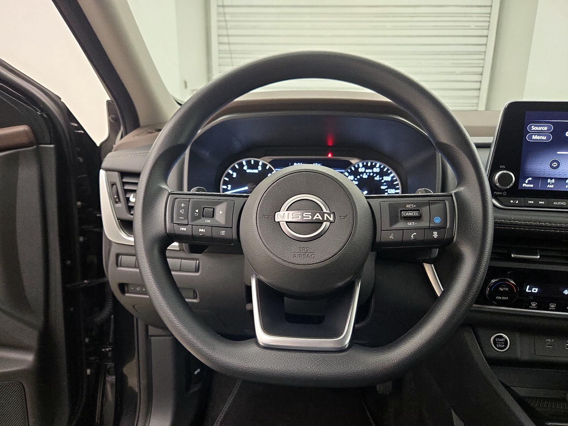 Thumbnail: 2023 Nissan Rogue - 10