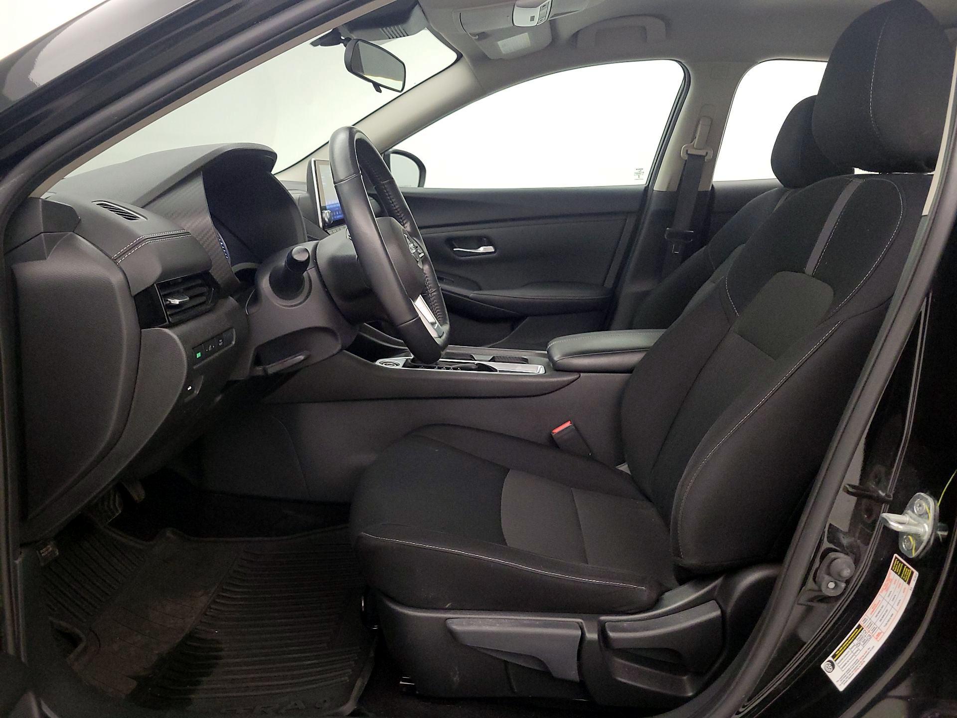 Thumbnail: 2023 Nissan Sentra - 11