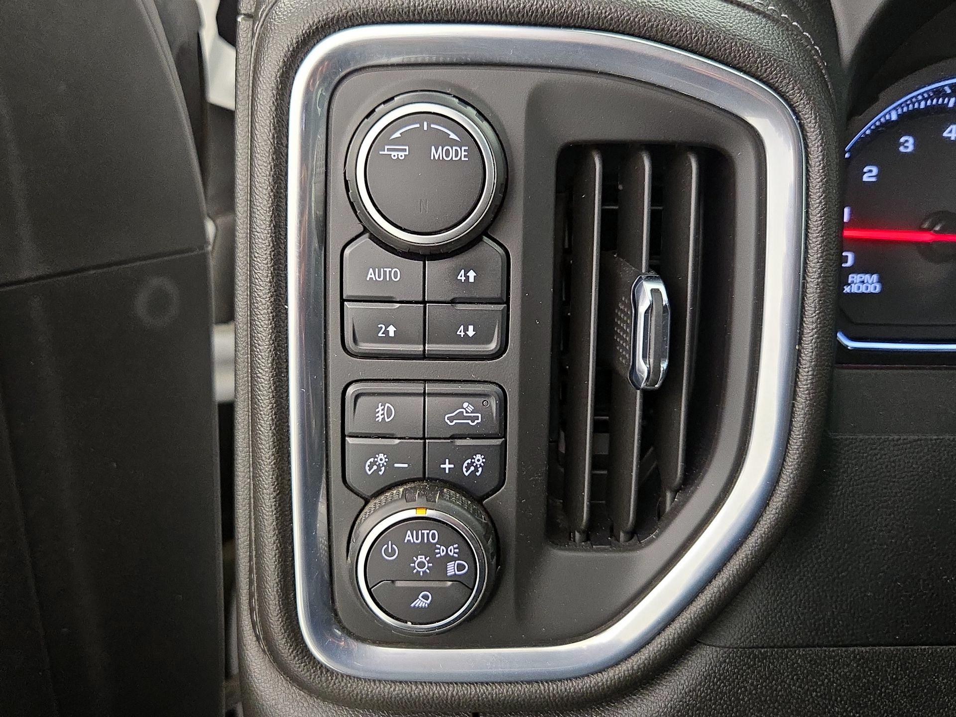 Thumbnail: 2022 Chevrolet Silverado 2500 - 13