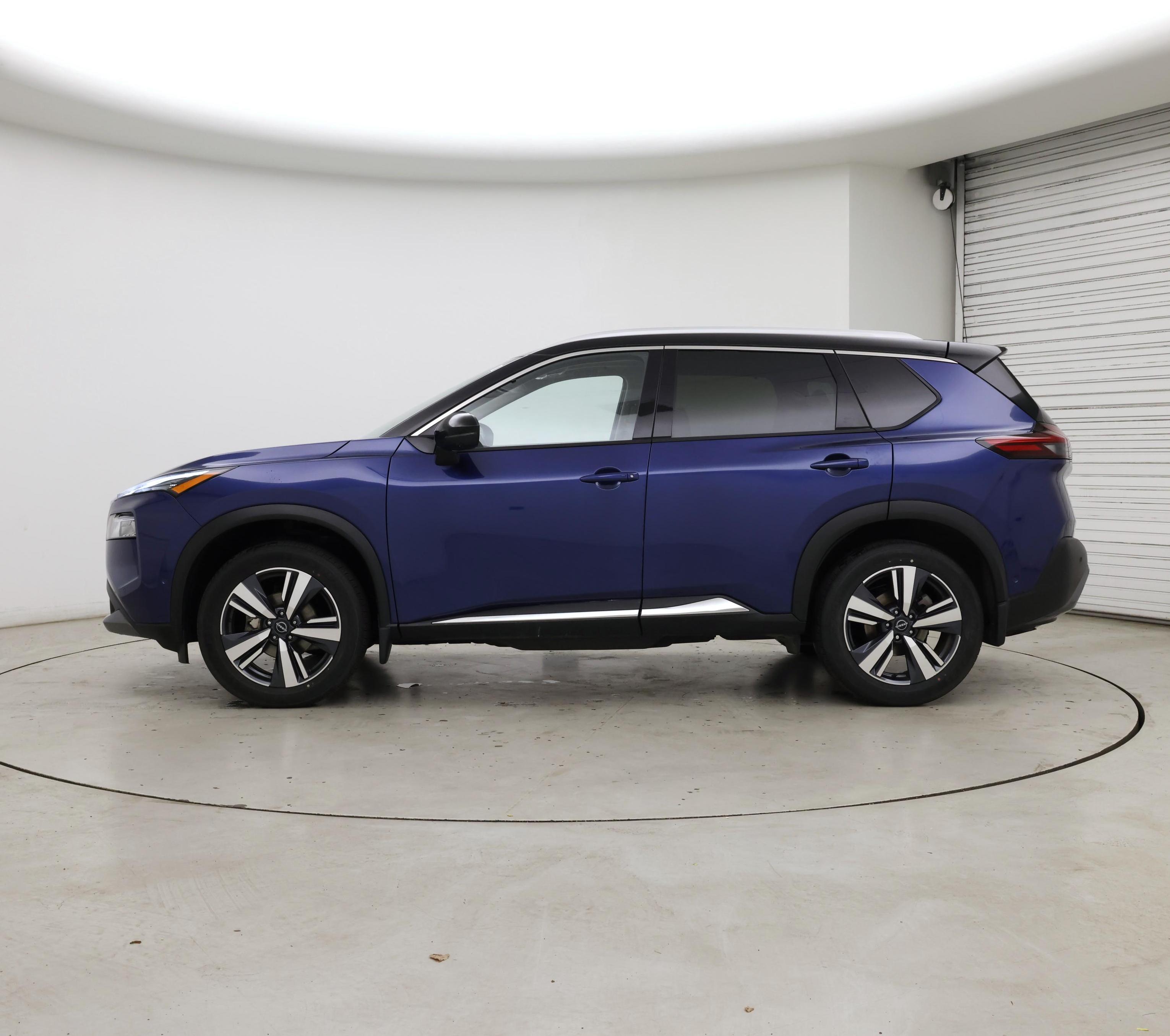Thumbnail: 2023 Nissan Rogue - 3