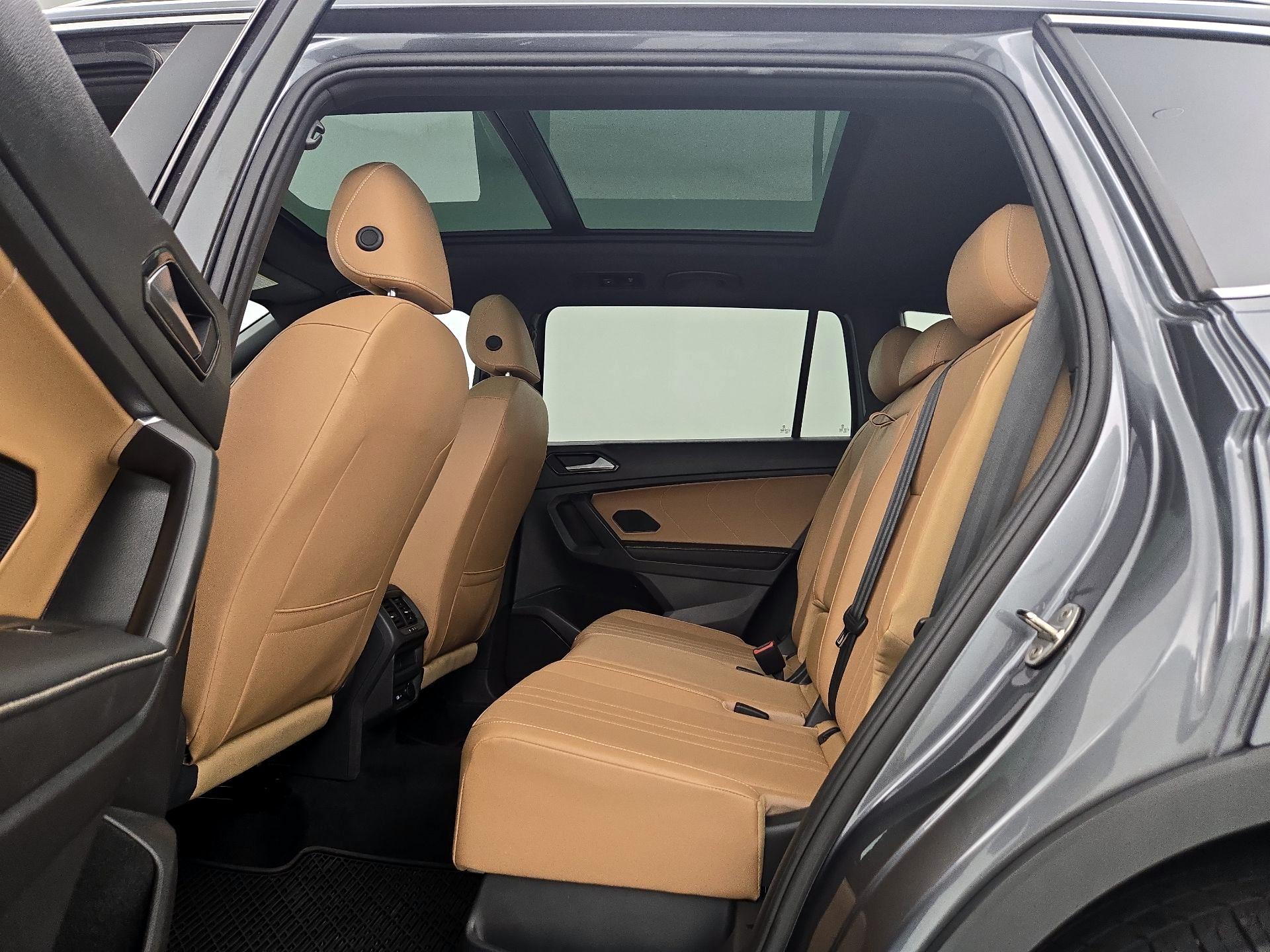 Thumbnail: 2022 Volkswagen Tiguan - 20