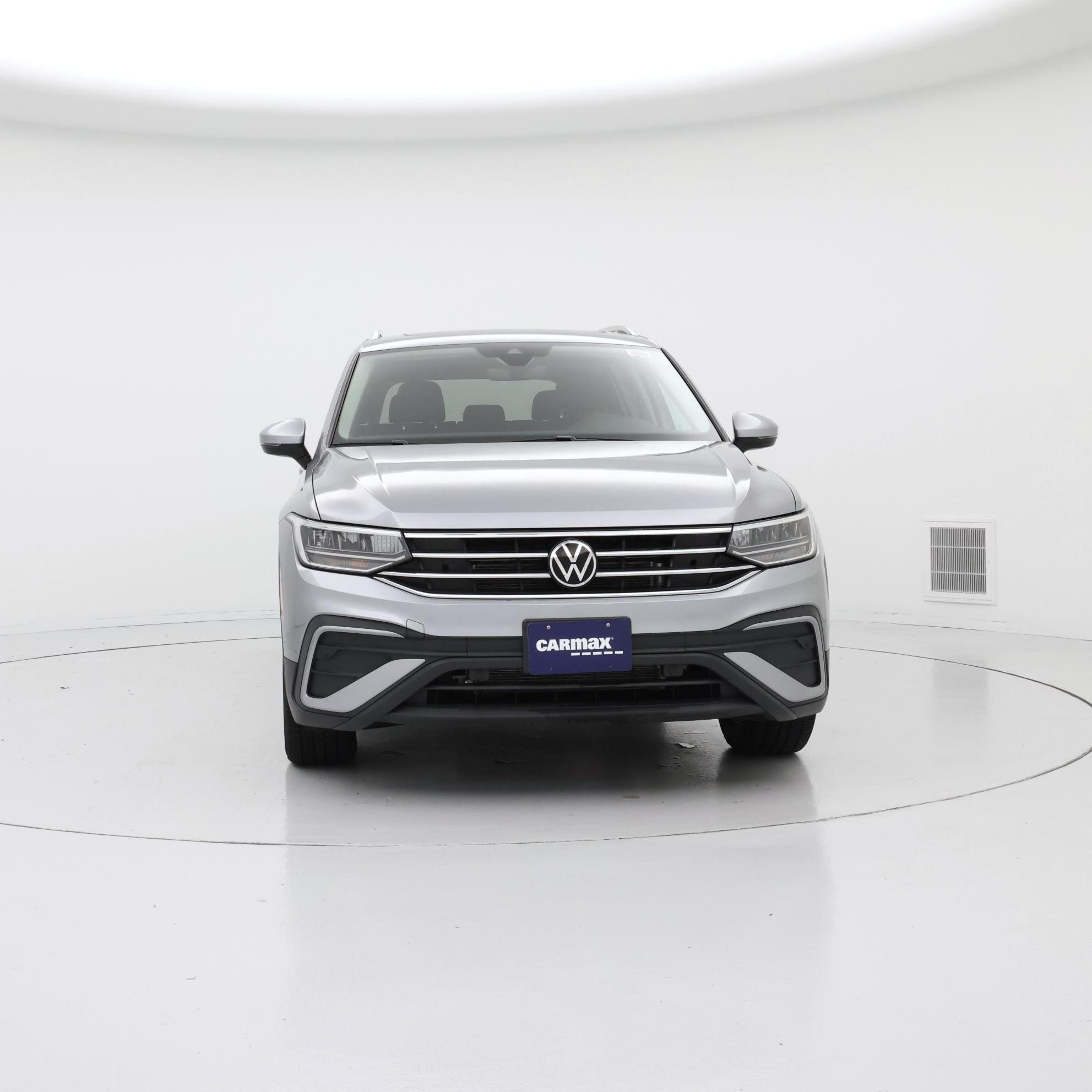 Thumbnail: 2022 Volkswagen Tiguan - 5